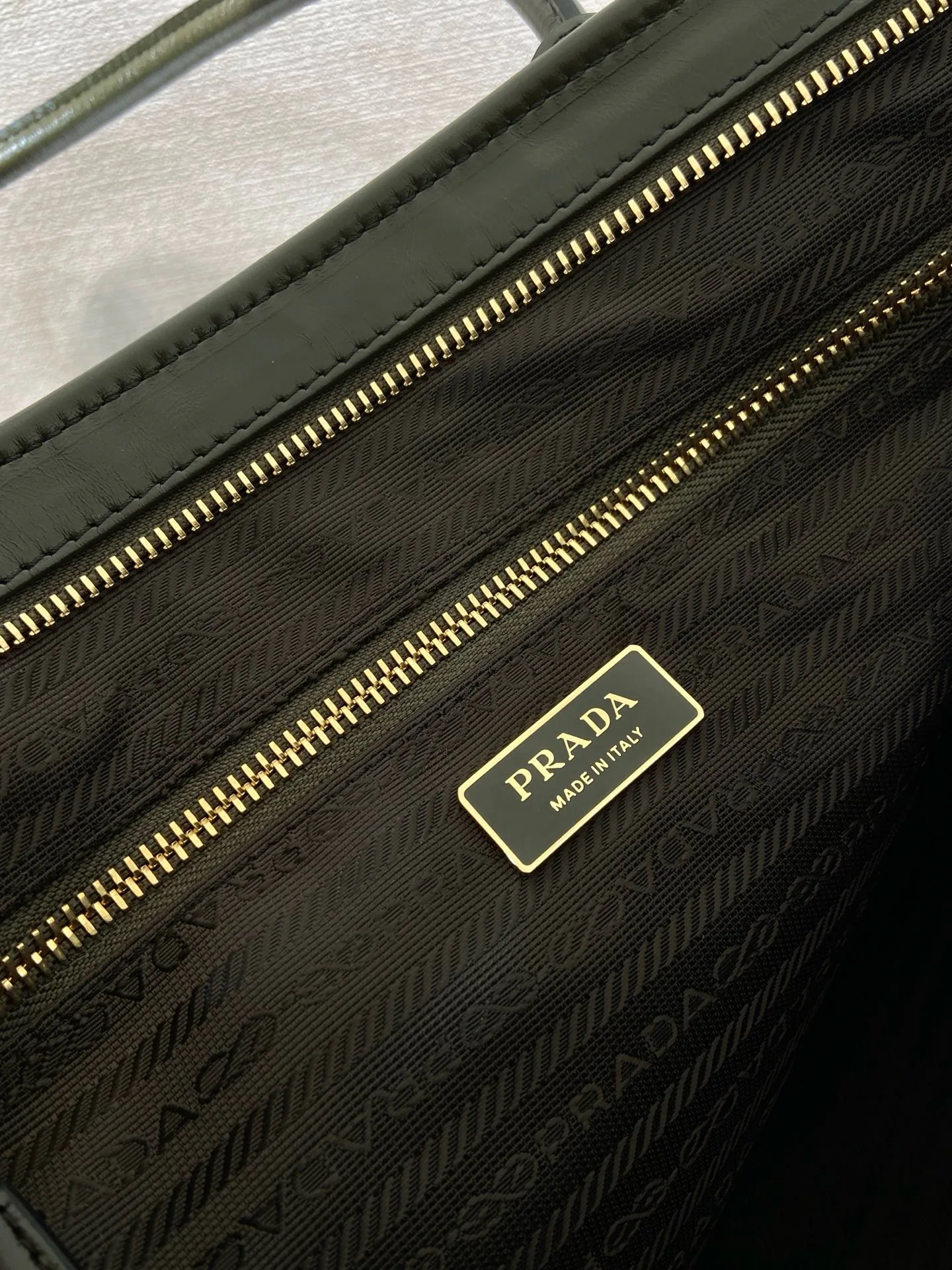 Women's Classic Handbags PRADA 18184681