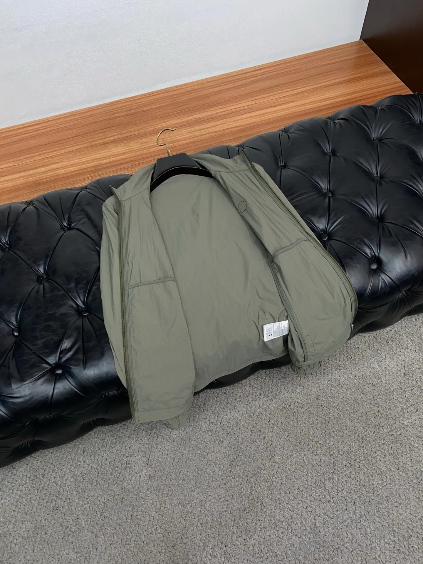 Men's Jackets And Down Jackets MONCLER 17510129