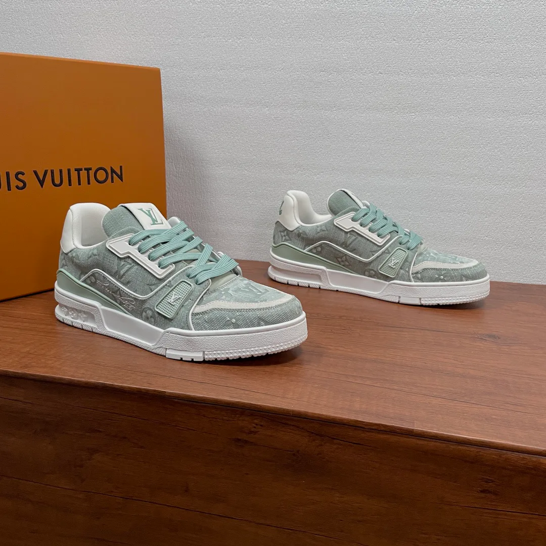 Men's Sneakers LOUIS VUITTON 17971449