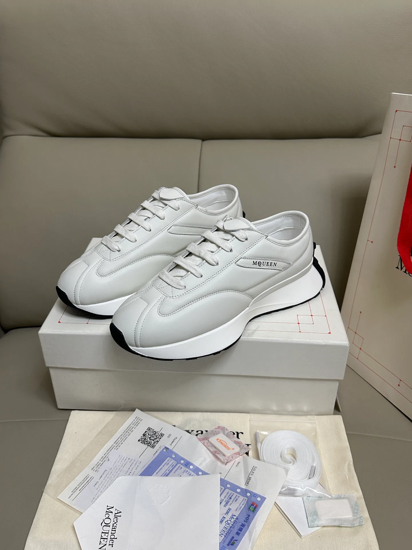 Women's Sneakers ALEXANDER MCQUEEN 18465143