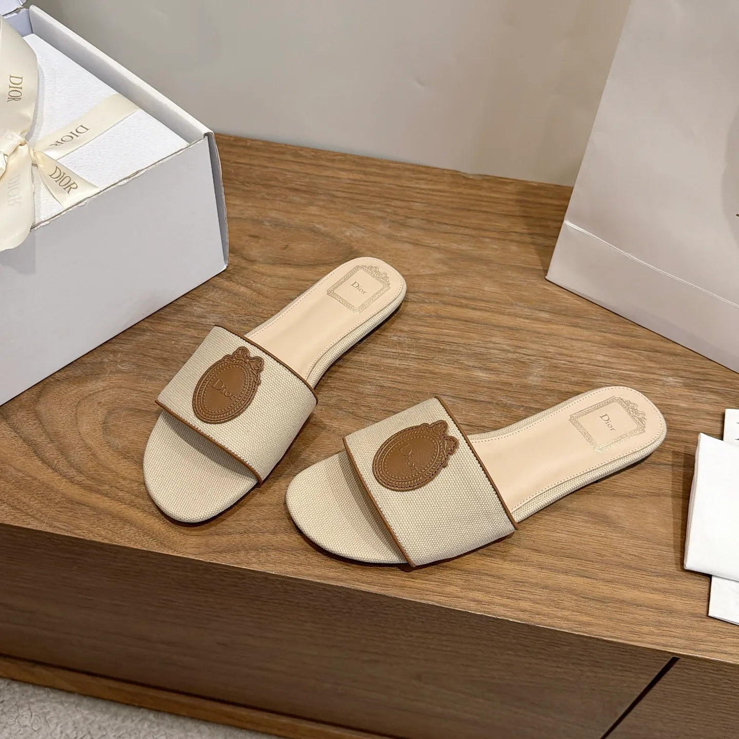 Women's Flip-Flops CHRISTIAN DIOR 17947081