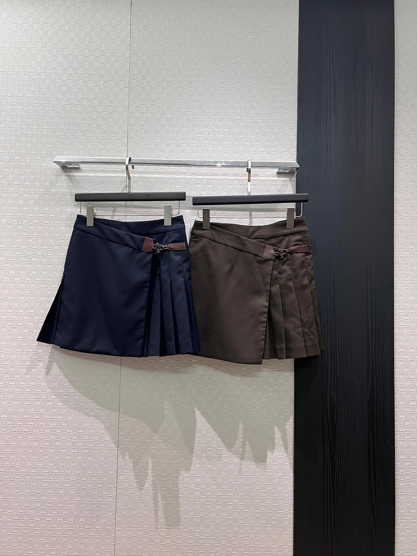 Women's Skirts LOEWE 18460139