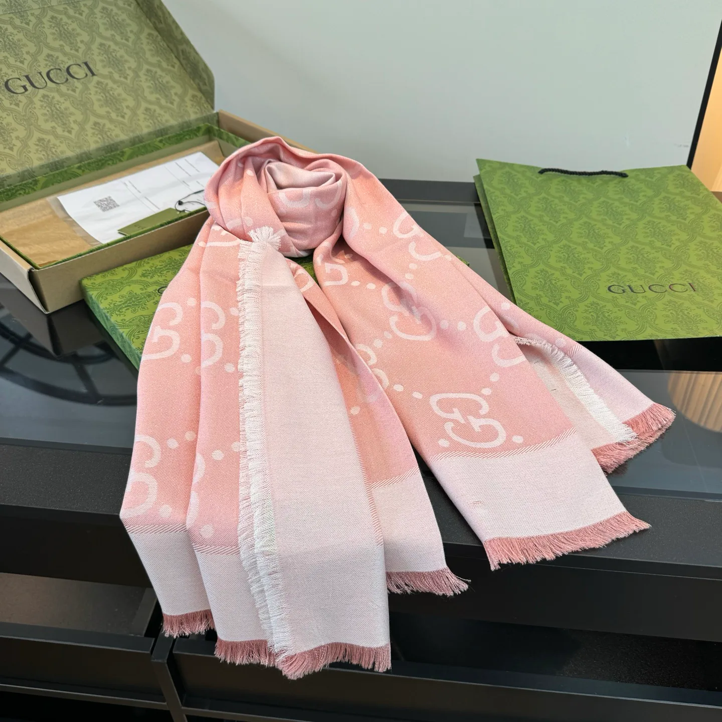 Scarves GUCCI 18275070