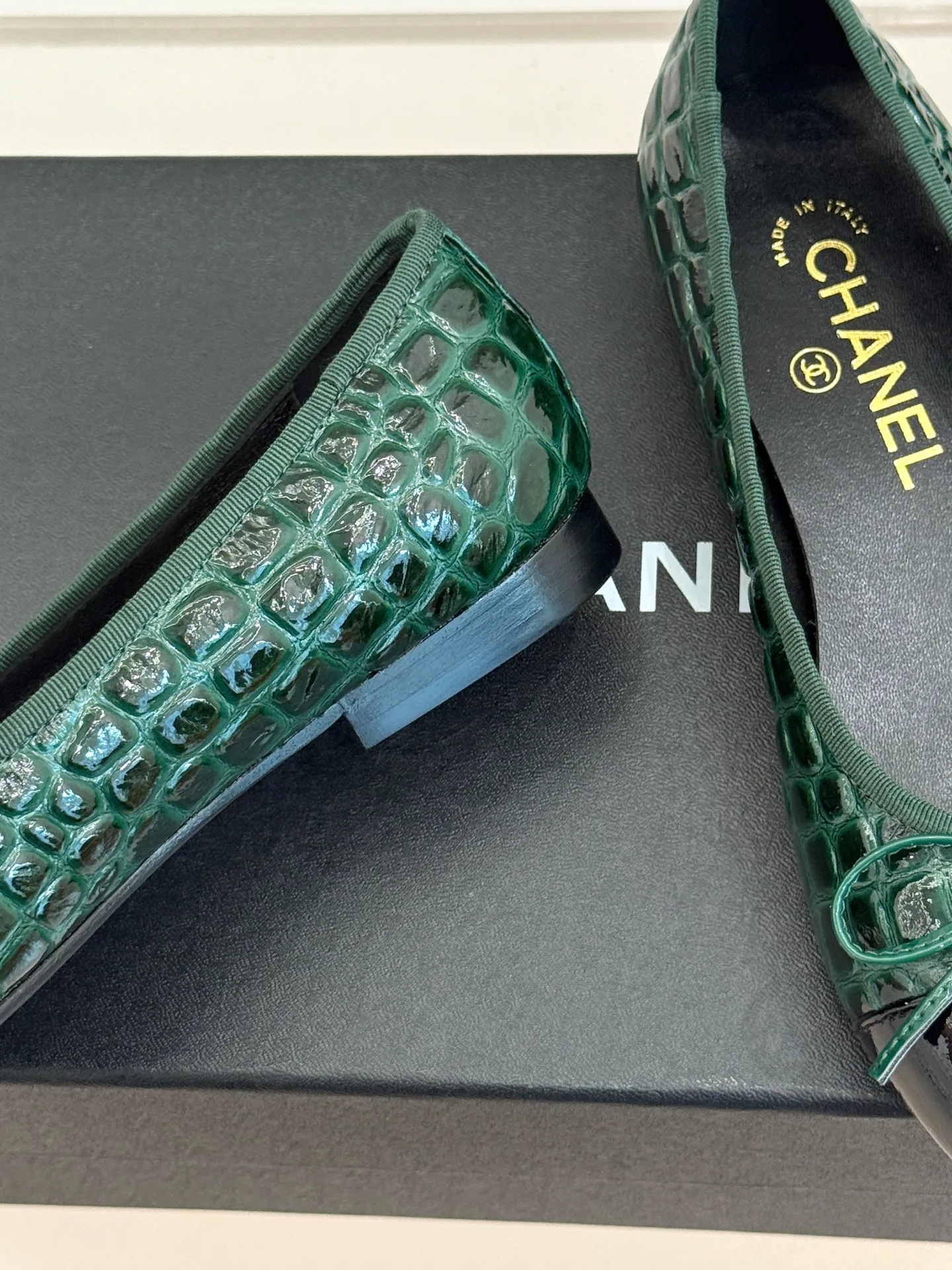 Women's Ballet Flats CHANEL 17406181