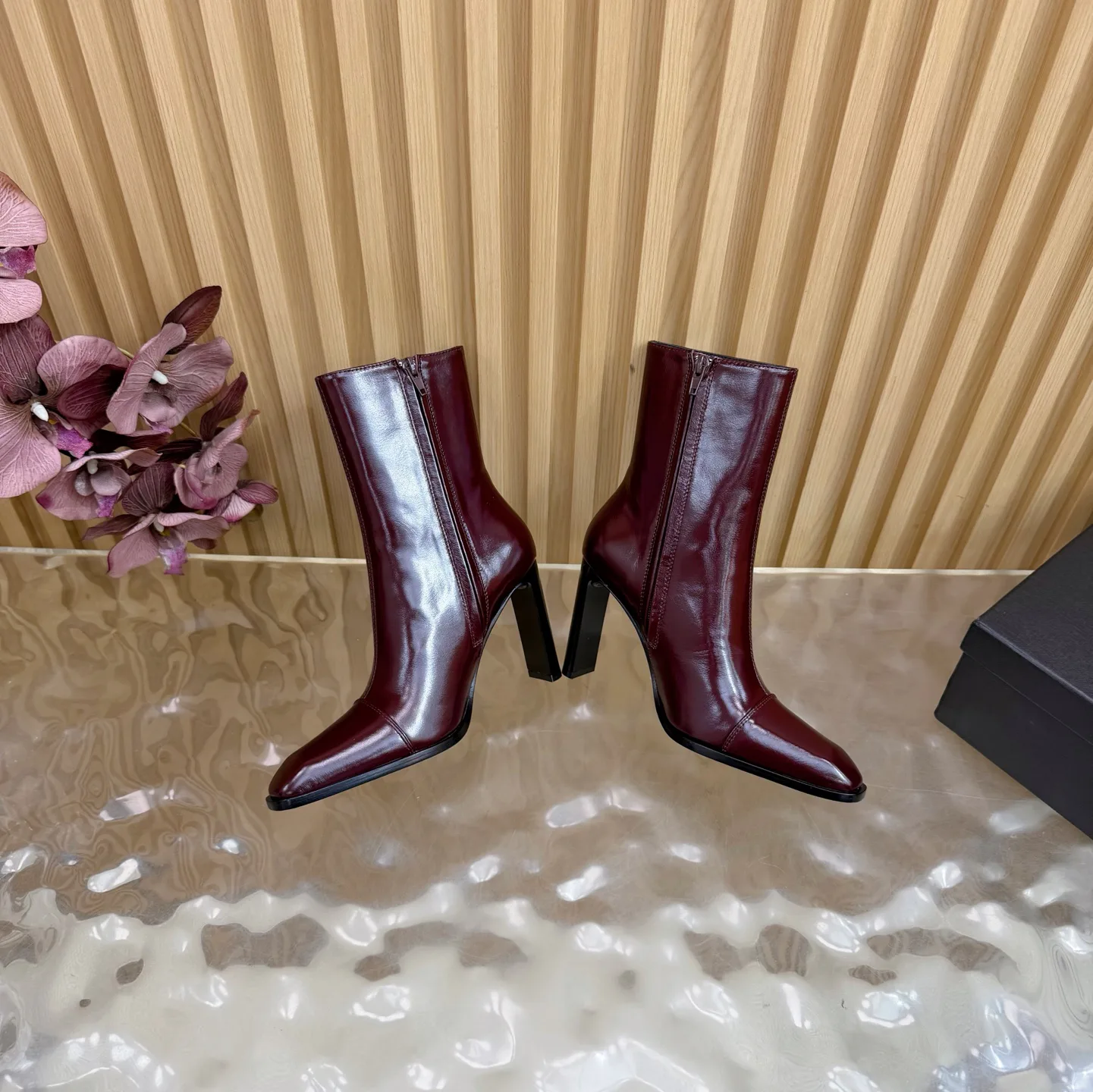 Women's Booties SAINT LAURENT 18421798