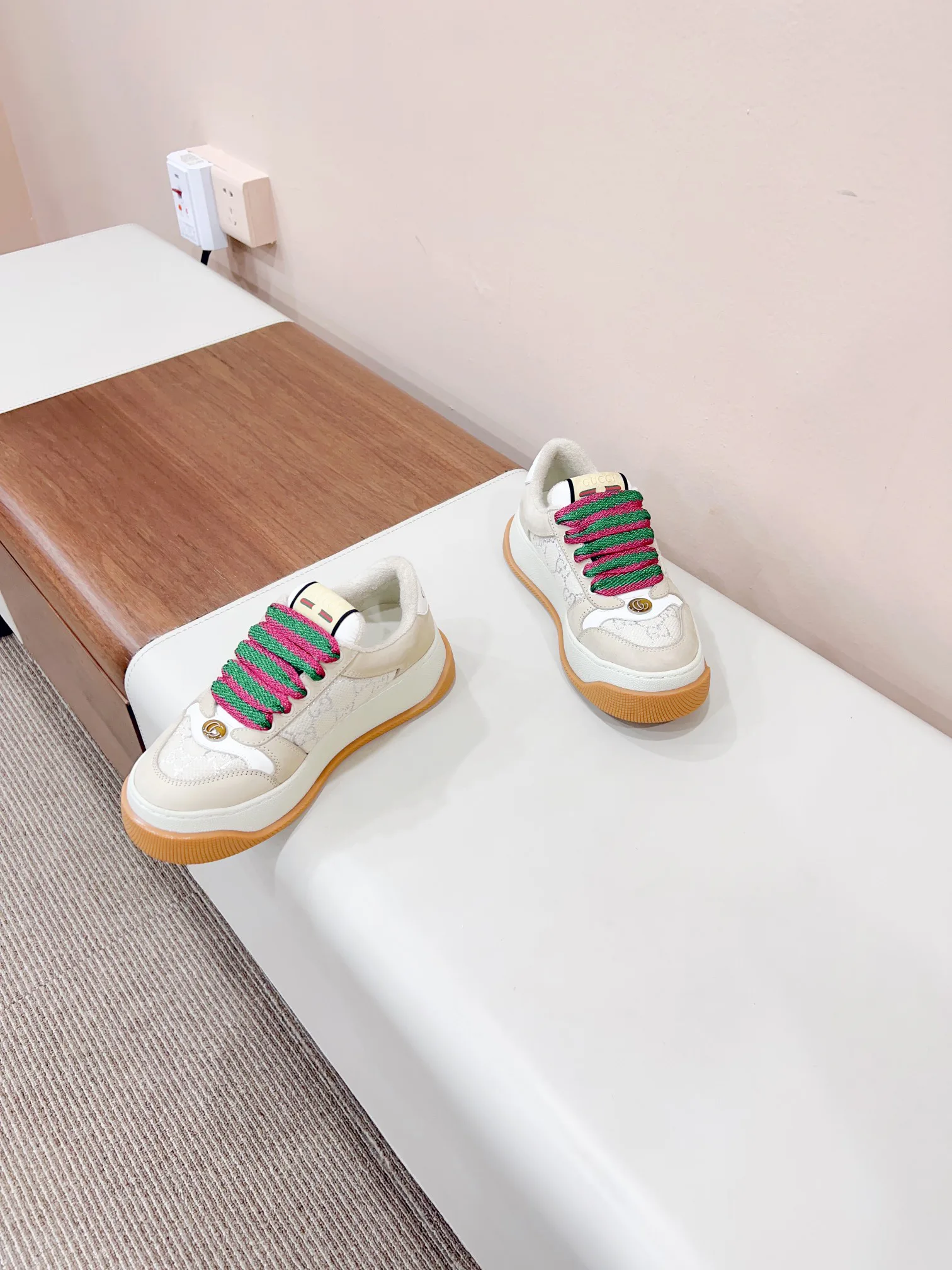 Women's Sneakers GUCCI 17620521
