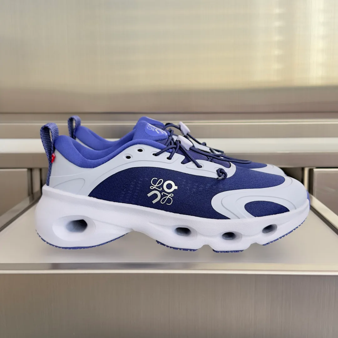 Women's Sneakers LOEWE 18339164