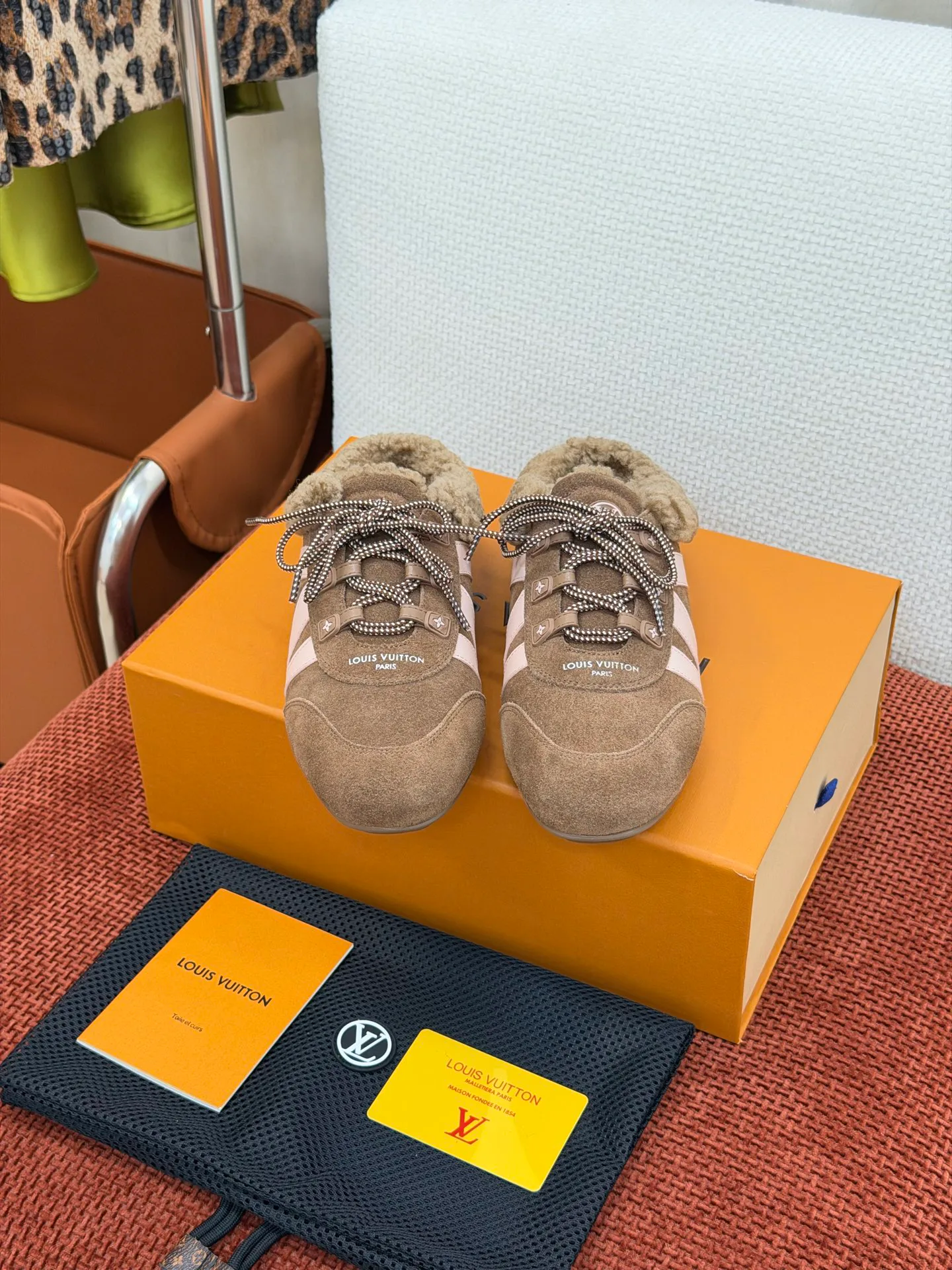 Women's Sneakers LOUIS VUITTON 19585462