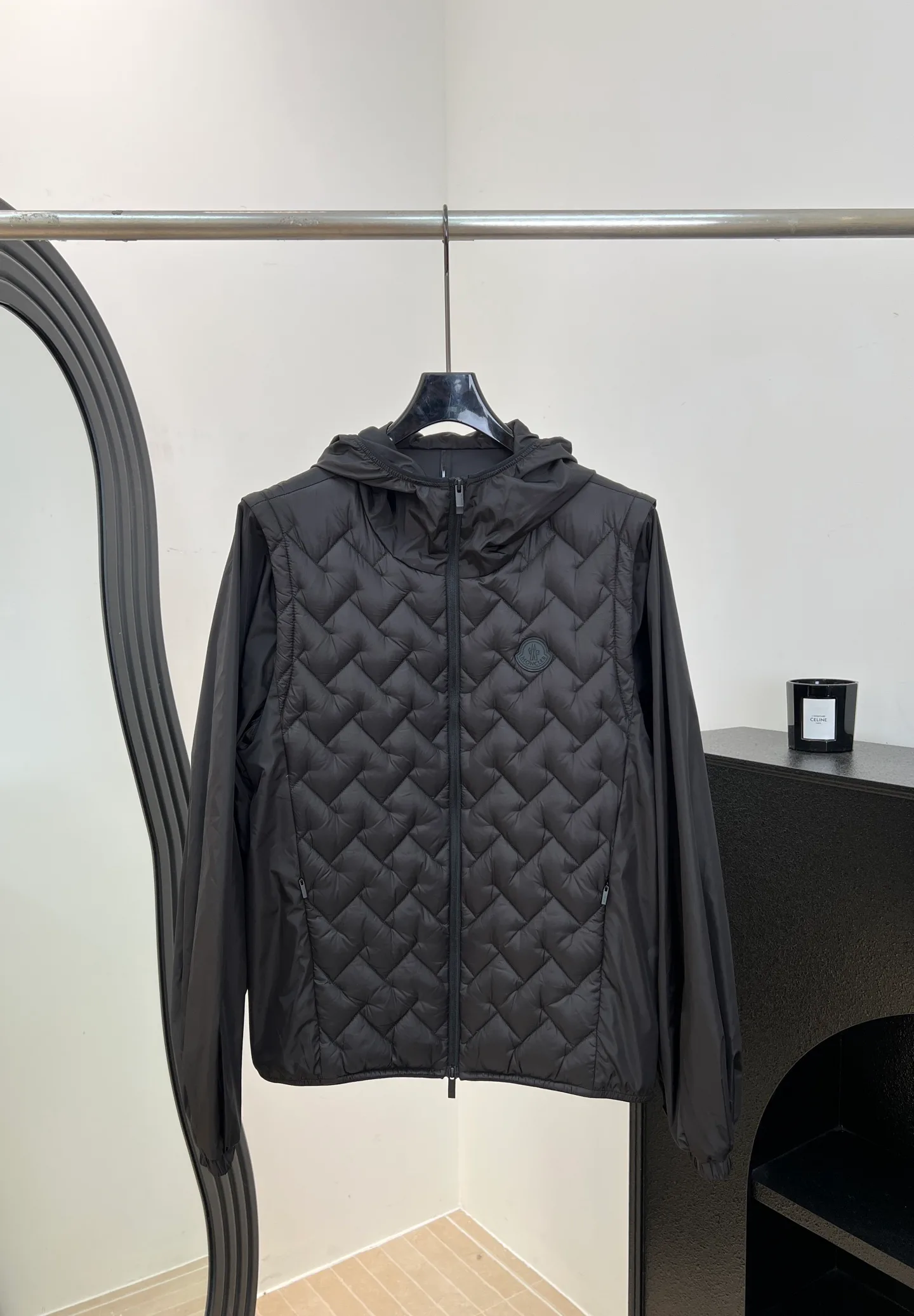Women's Jackets And Down Jackets MONCLER 17923110
