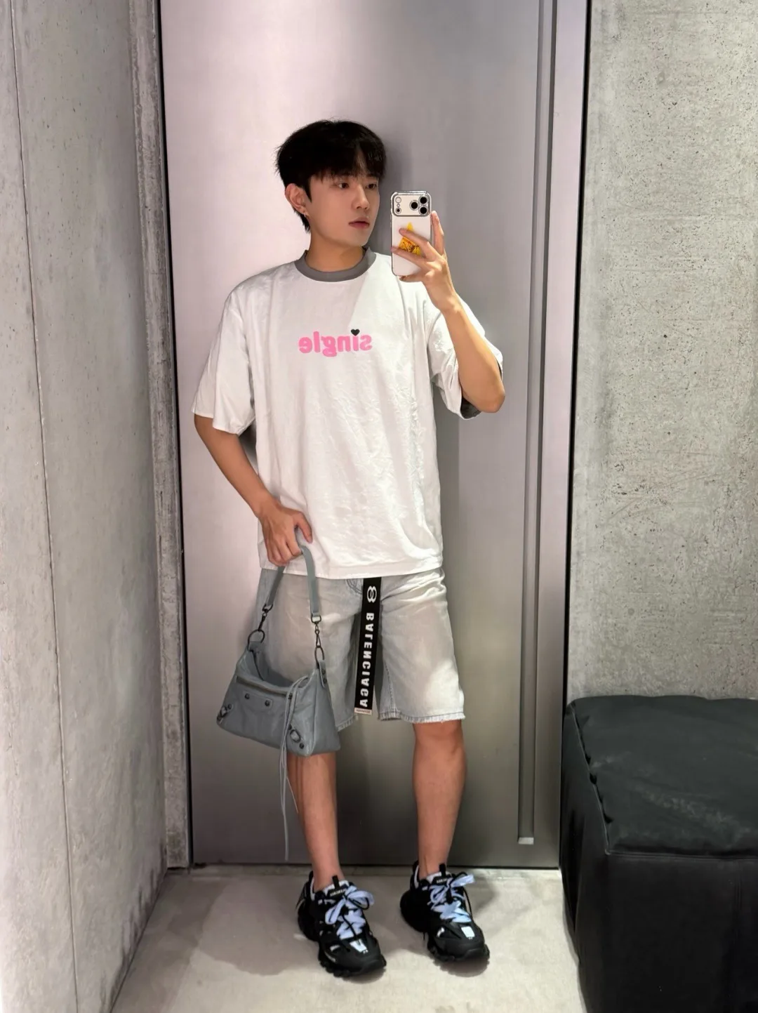 Men's Jeans BALENCIAGA 17468325