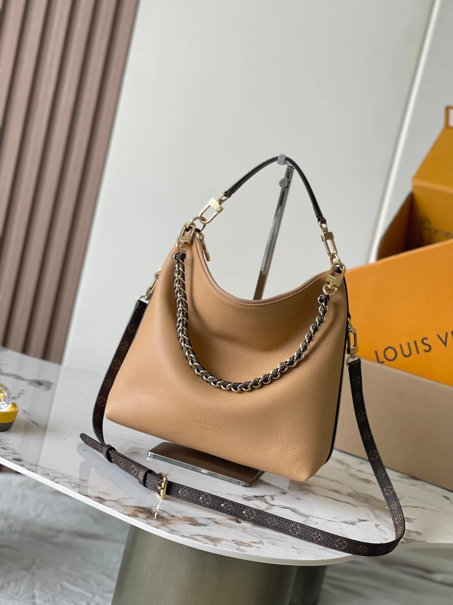 Women's Classic Handbags LOUIS VUITTON 18521048