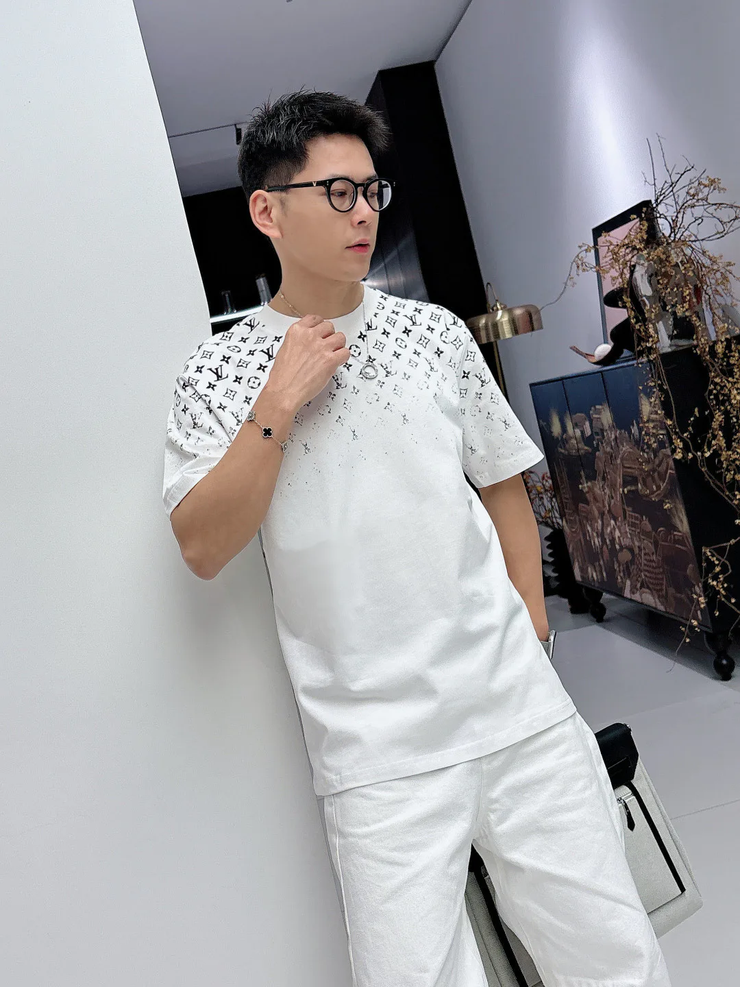 Men's T-Shirts LOUIS VUITTON 17349055