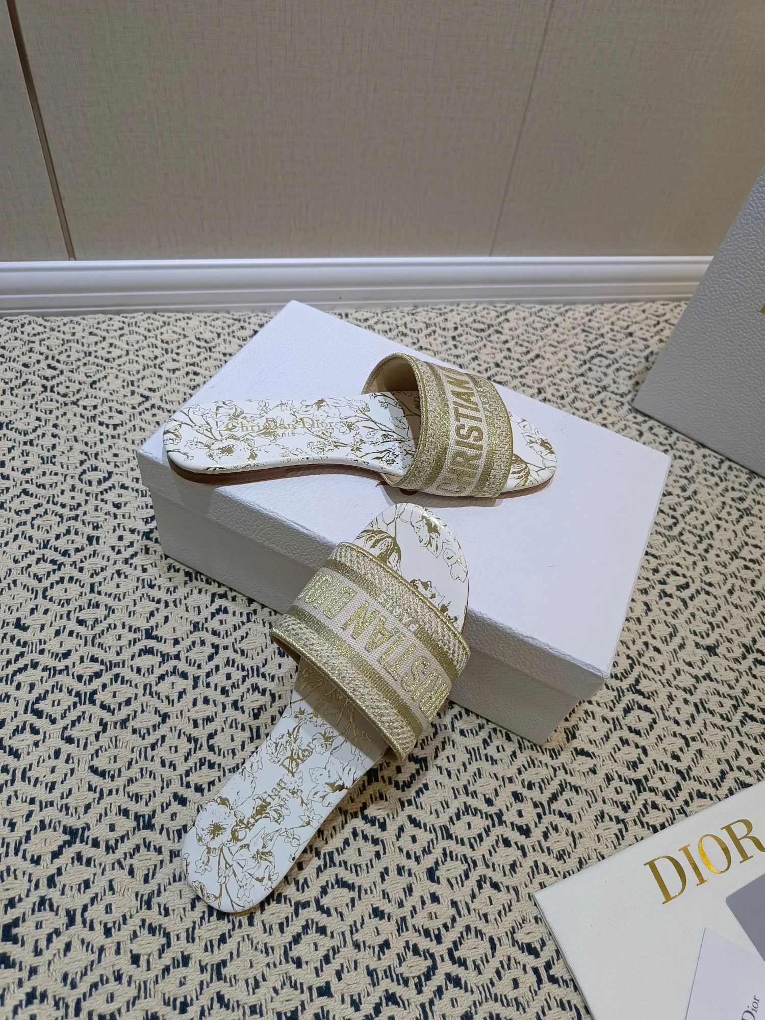 Women's Flip-Flops CHRISTIAN DIOR 17805880