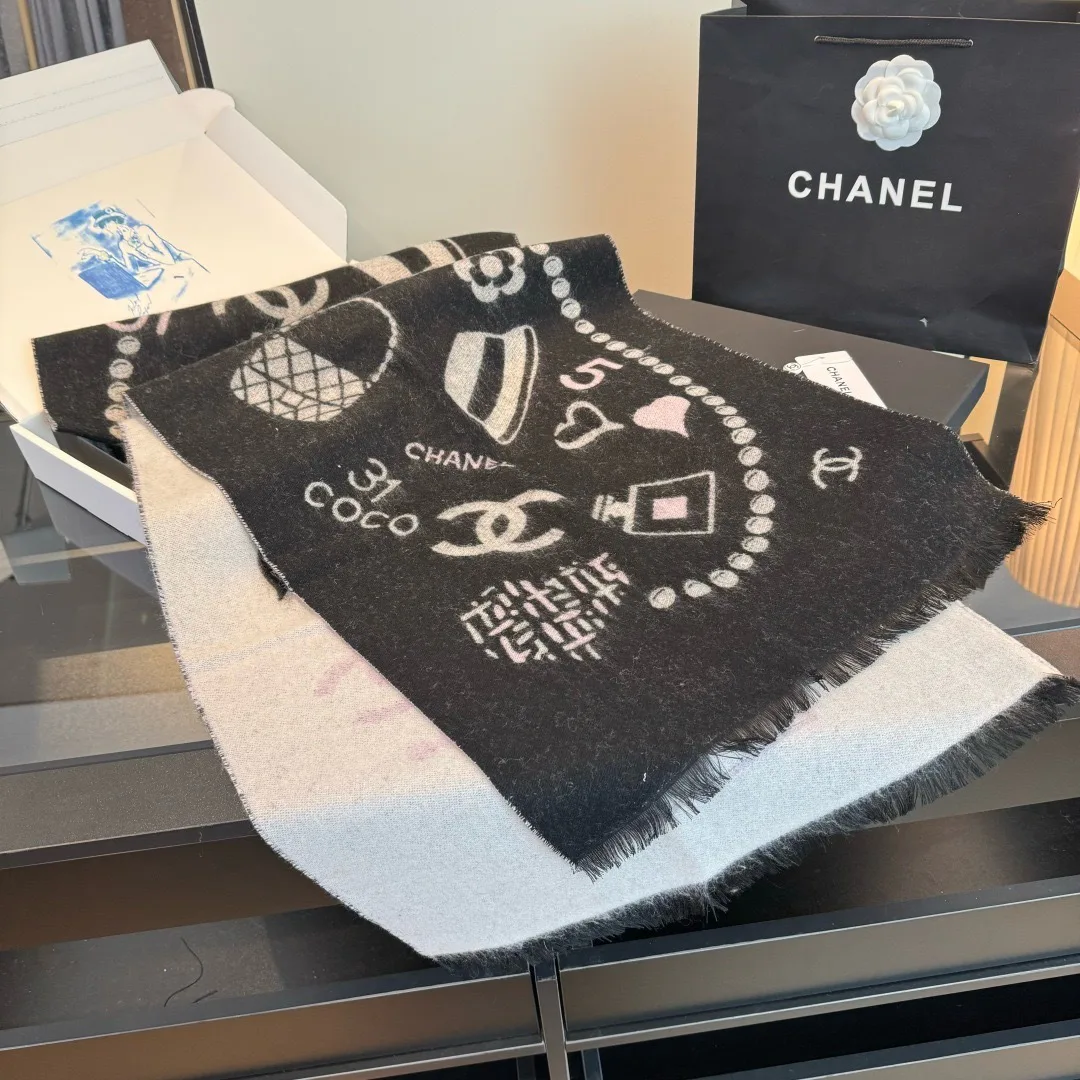 Scarves CHANEL 18104901