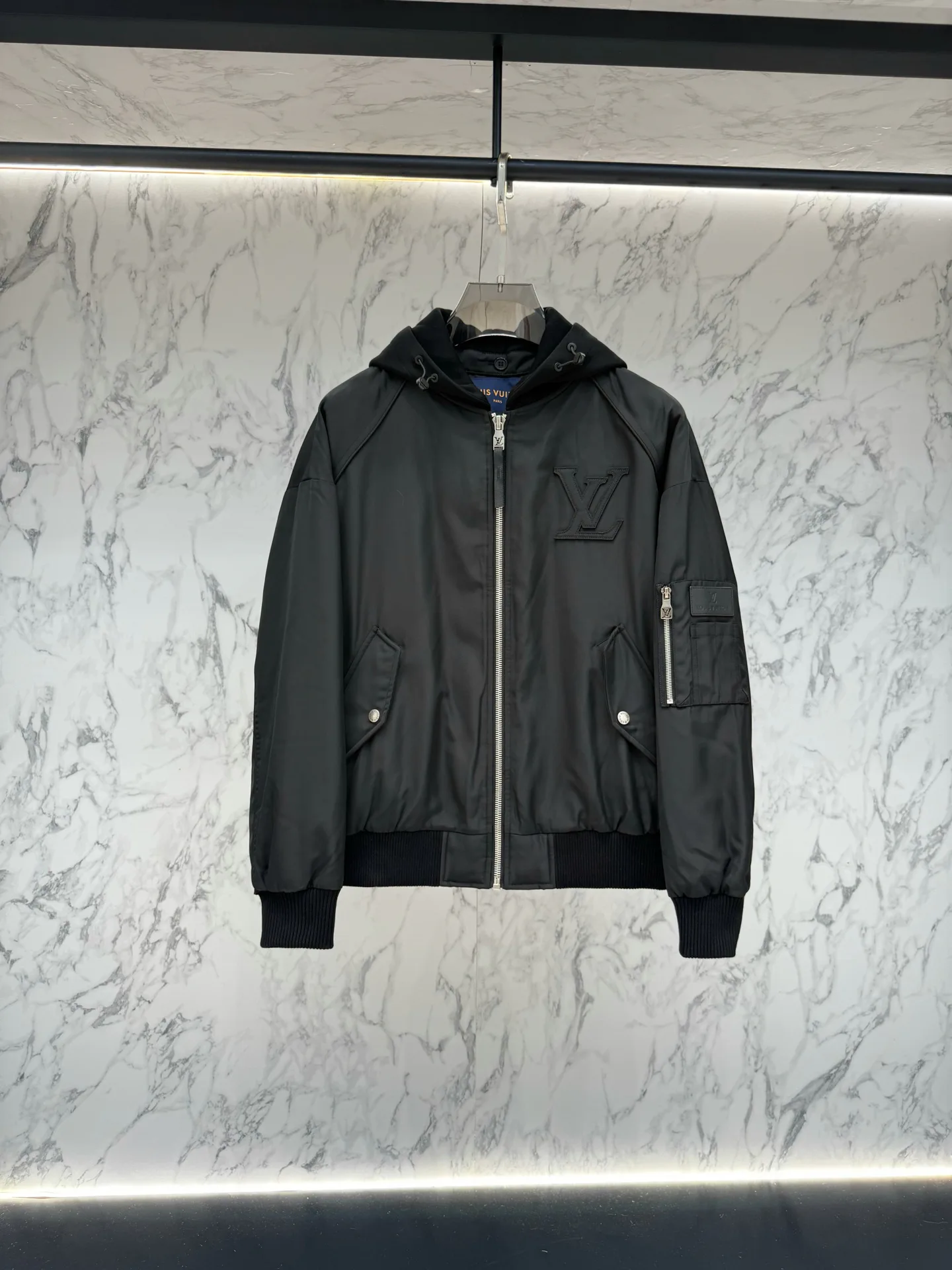 Men's Jackets And Down Jackets LOUIS VUITTON 18175015