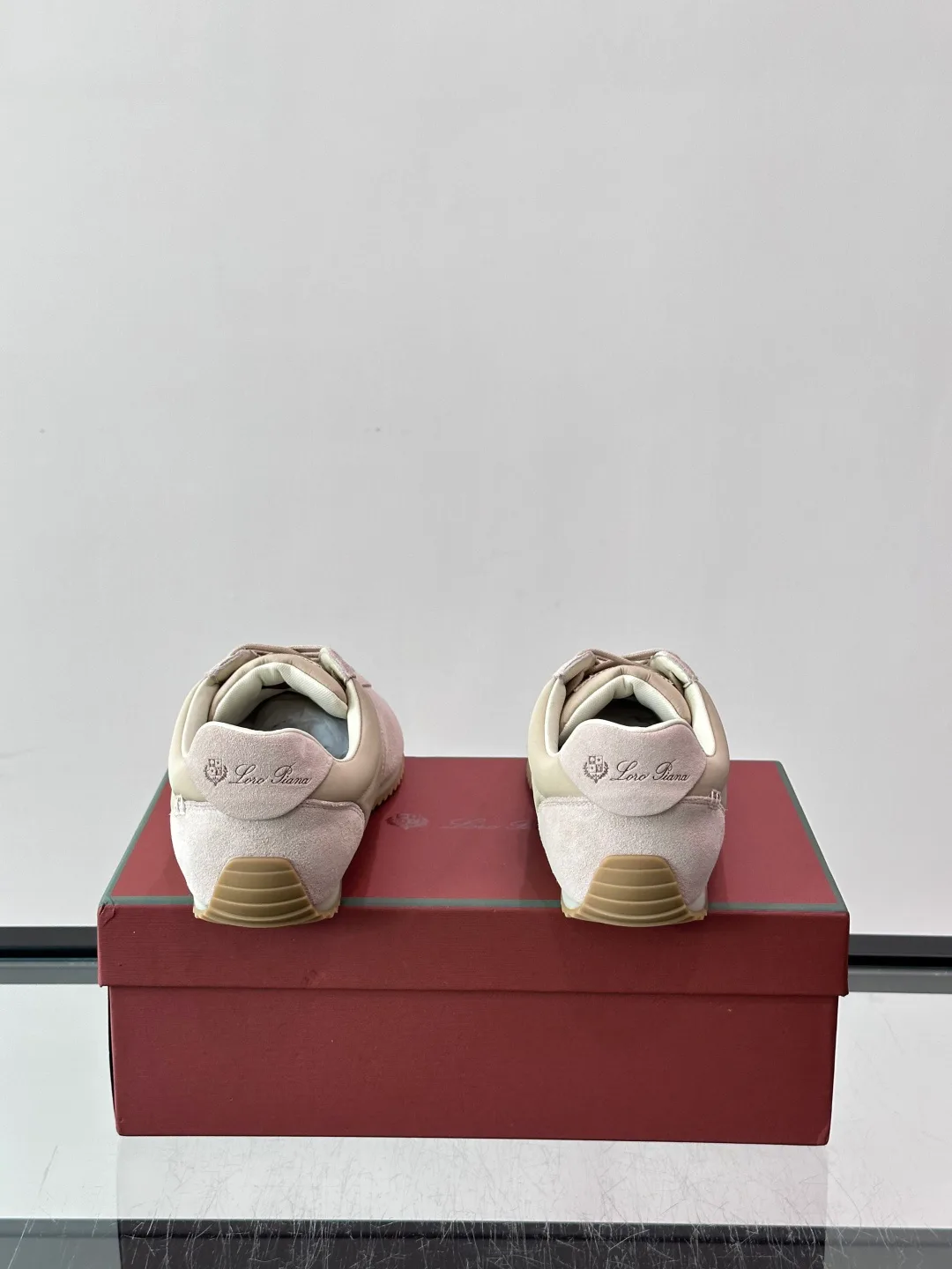 Women's Sneakers LORO PIANA 17447595