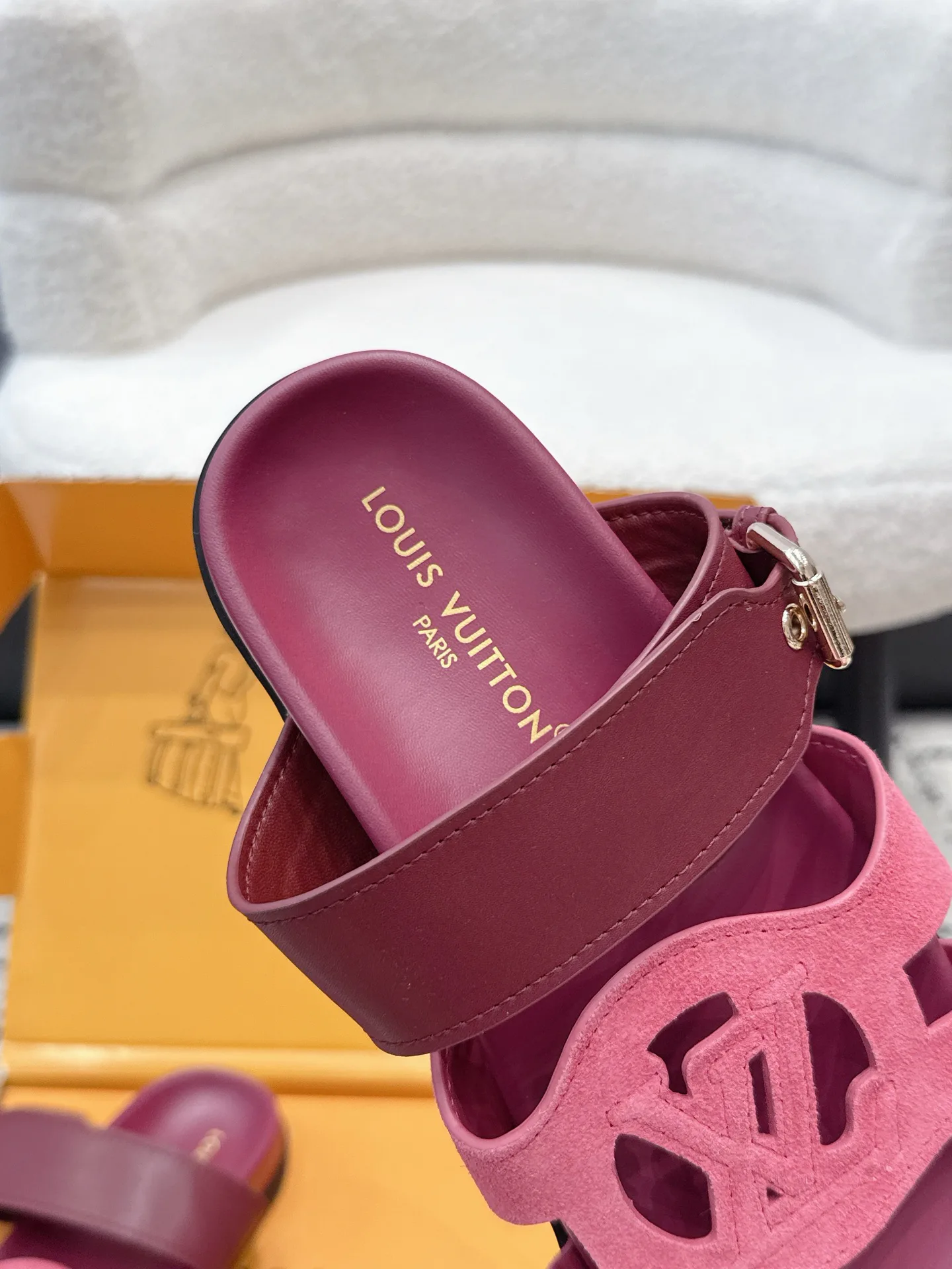 Women's Flip-Flops LOUIS VUITTON 17522788