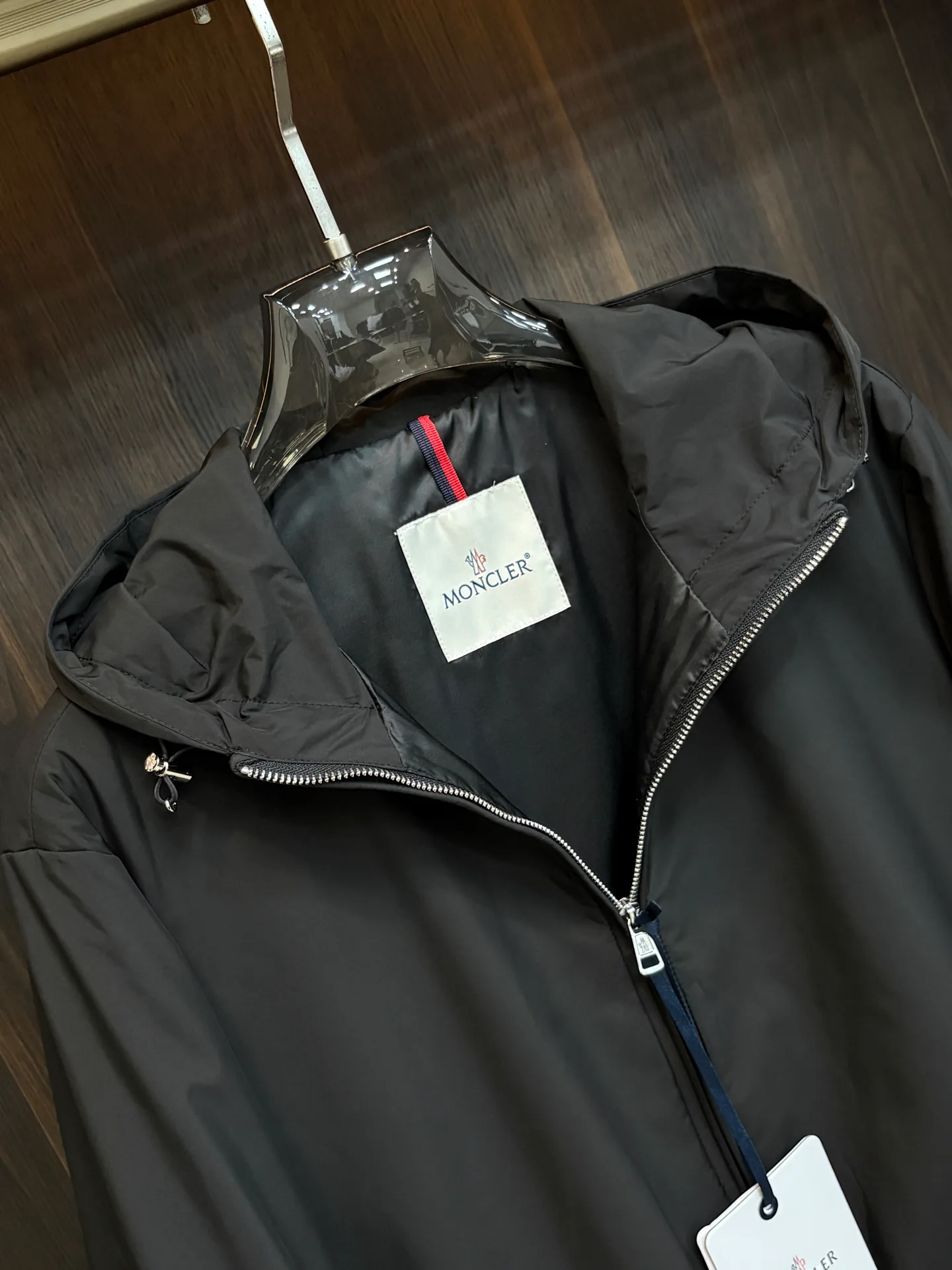 Women's Jackets And Down Jackets MONCLER 18157284