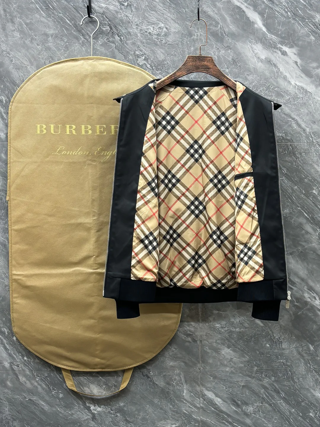 Куртки И Пуховики Женские Burberry 18561022