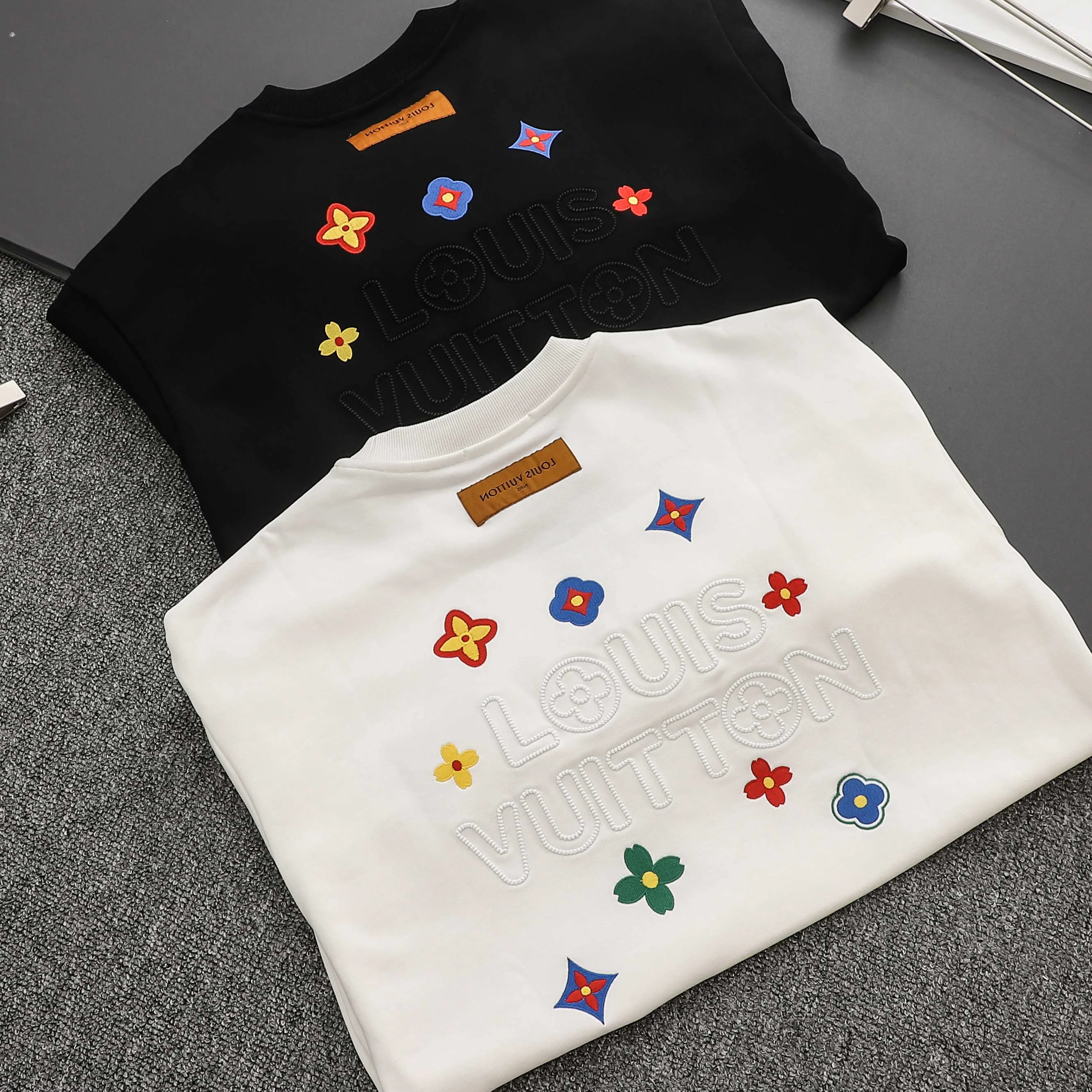 Men's Sweatshirts And Hoodies LOUIS VUITTON 18069548
