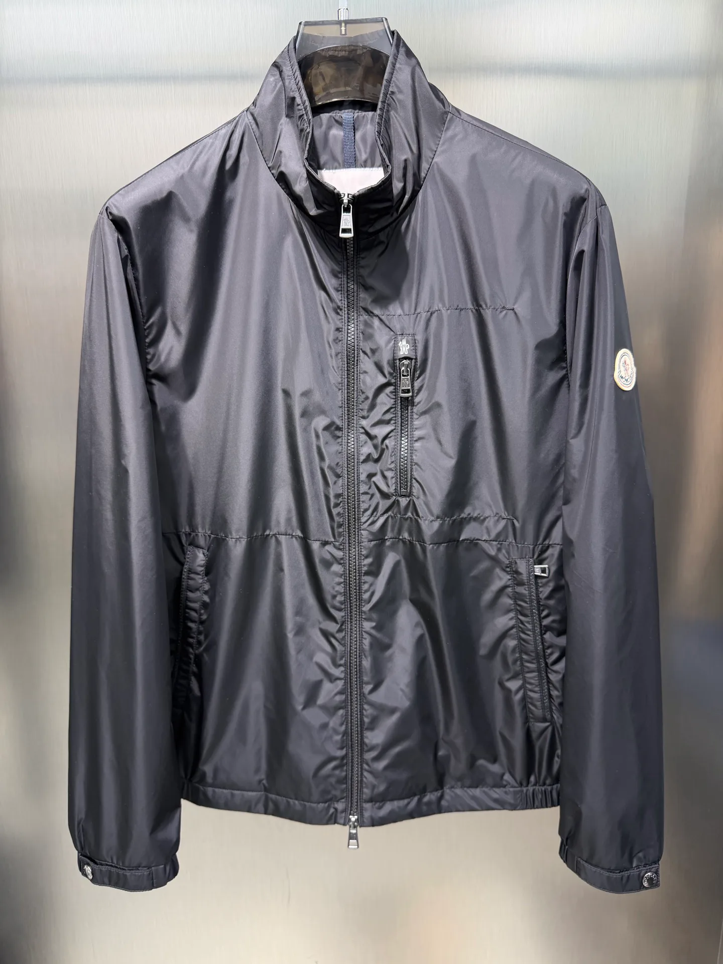 Women's Jackets And Down Jackets MONCLER 18177865