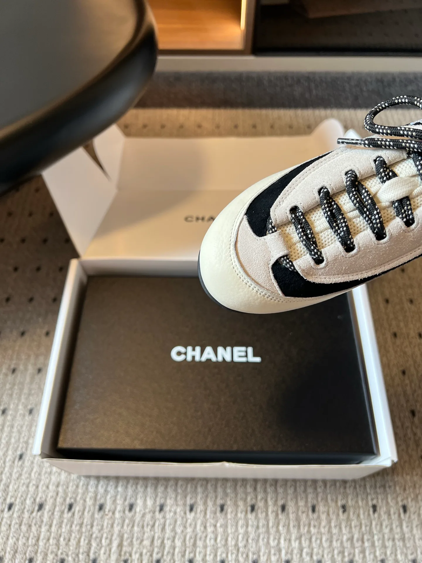Women's Sneakers CHANEL 17419359
