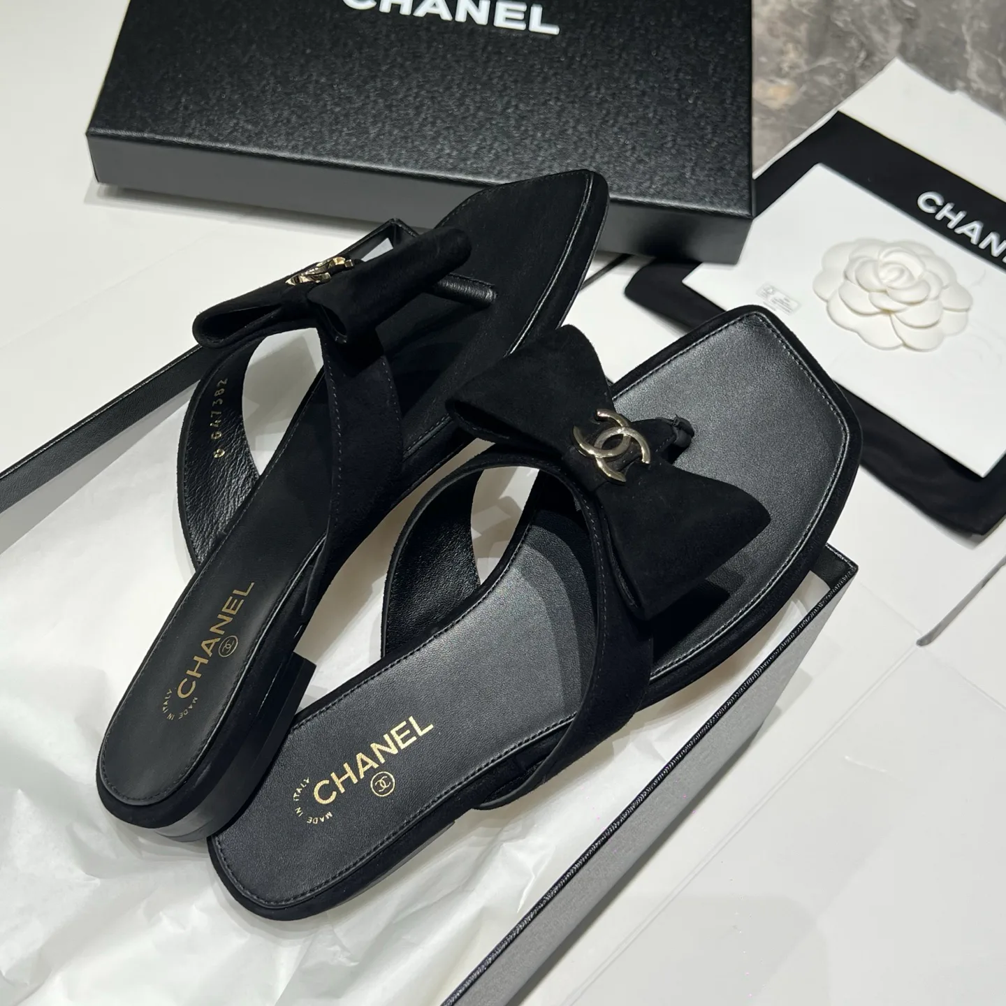 Women's Flip-Flops CHANEL 17693138