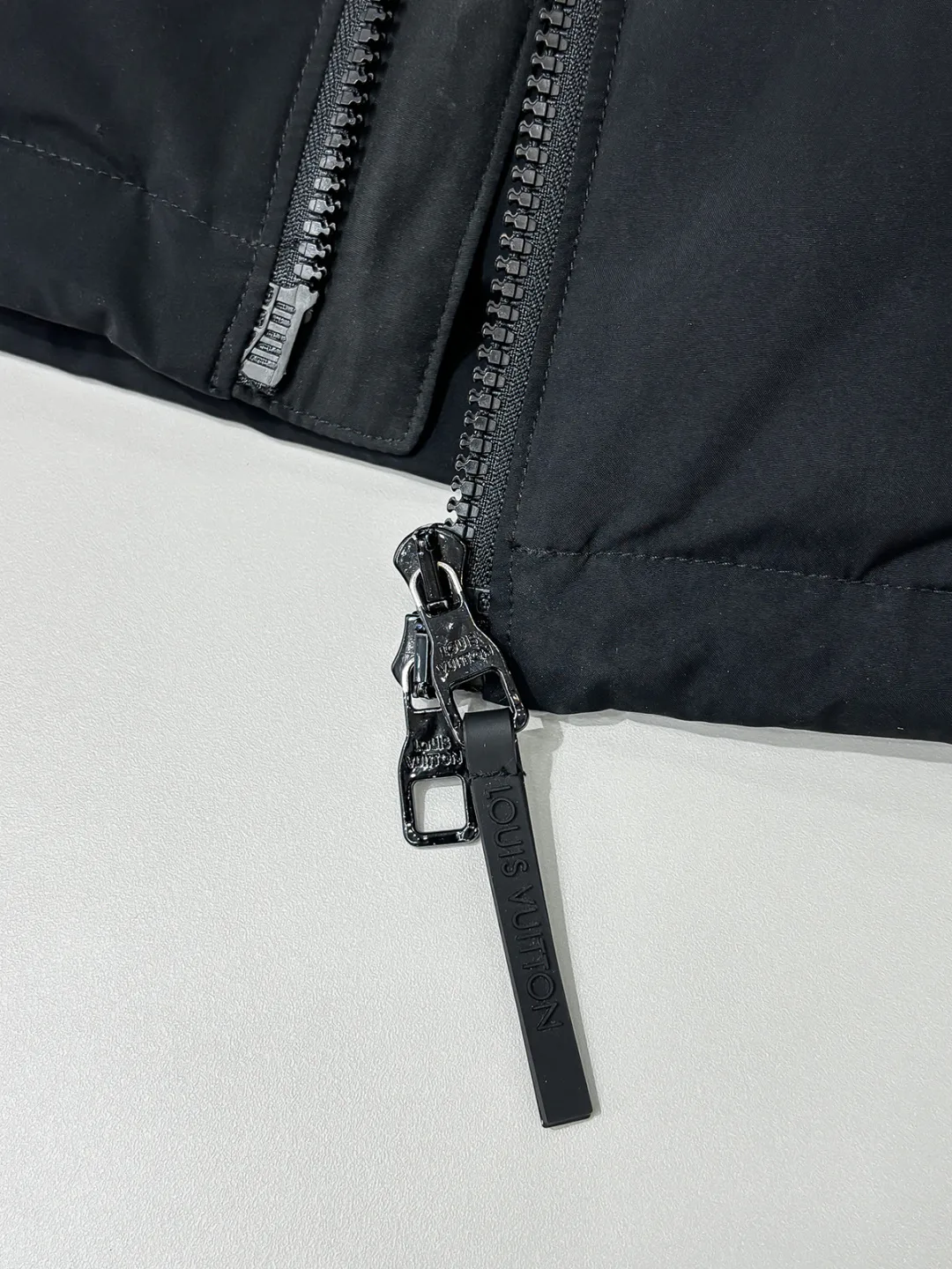Men's Jackets And Down Jackets LOUIS VUITTON 18295887