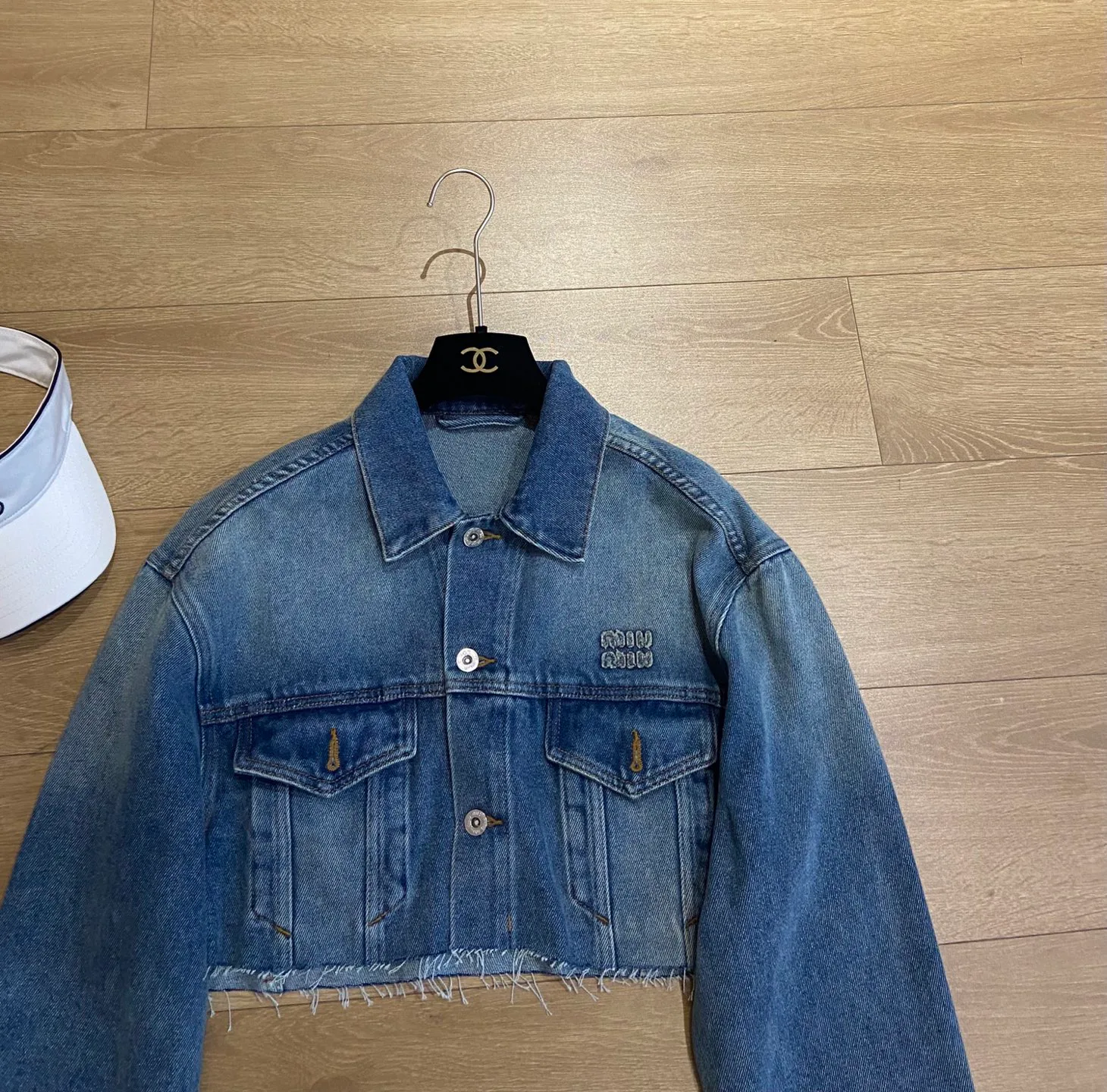 Women's Jackets And Down Jackets MIU MIU 17222086