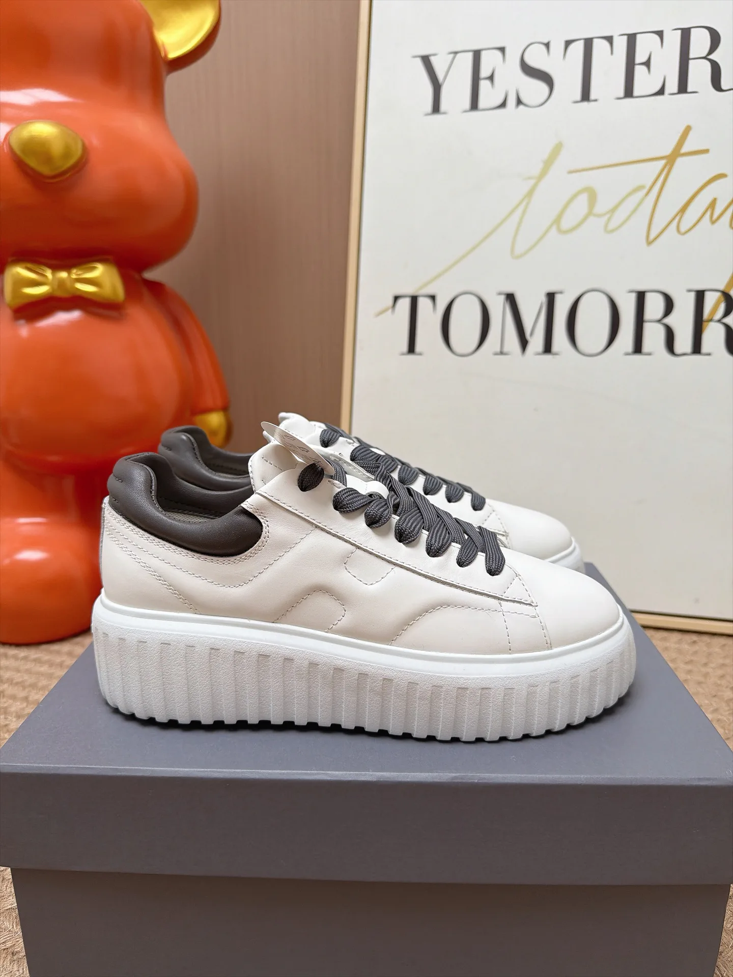 Women's Sneakers HOGAN 18239697