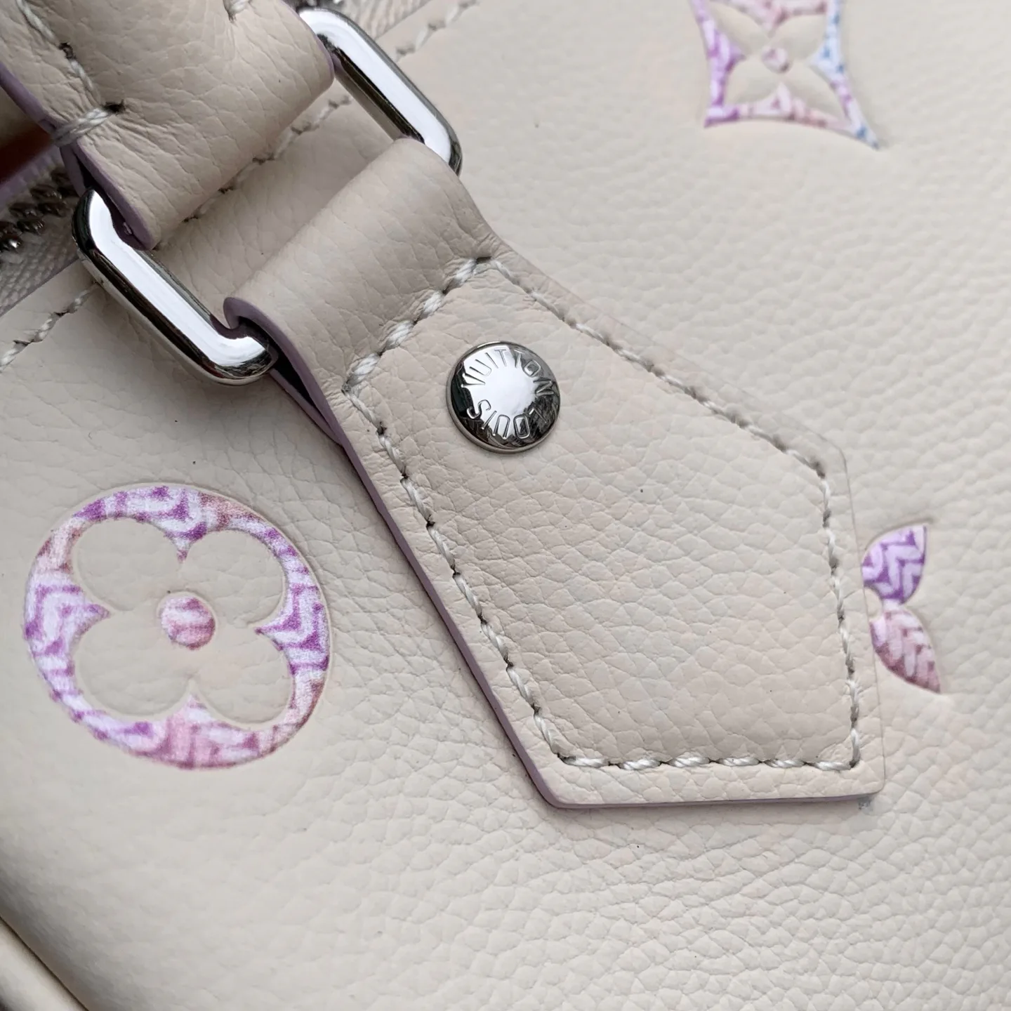 Women's Classic Handbags LOUIS VUITTON 18147482