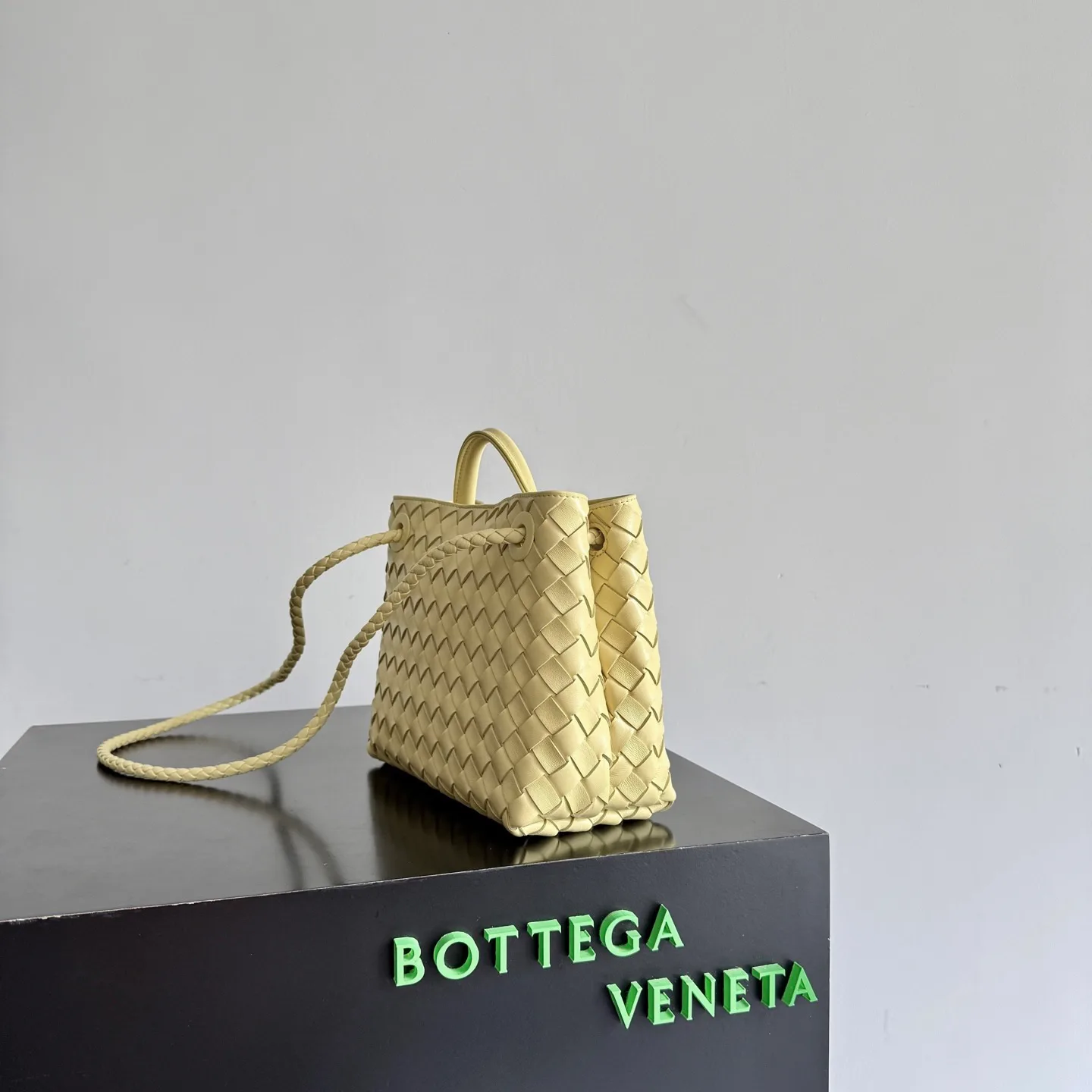 Women's Classic Handbags BOTTEGA VENETA 17125494