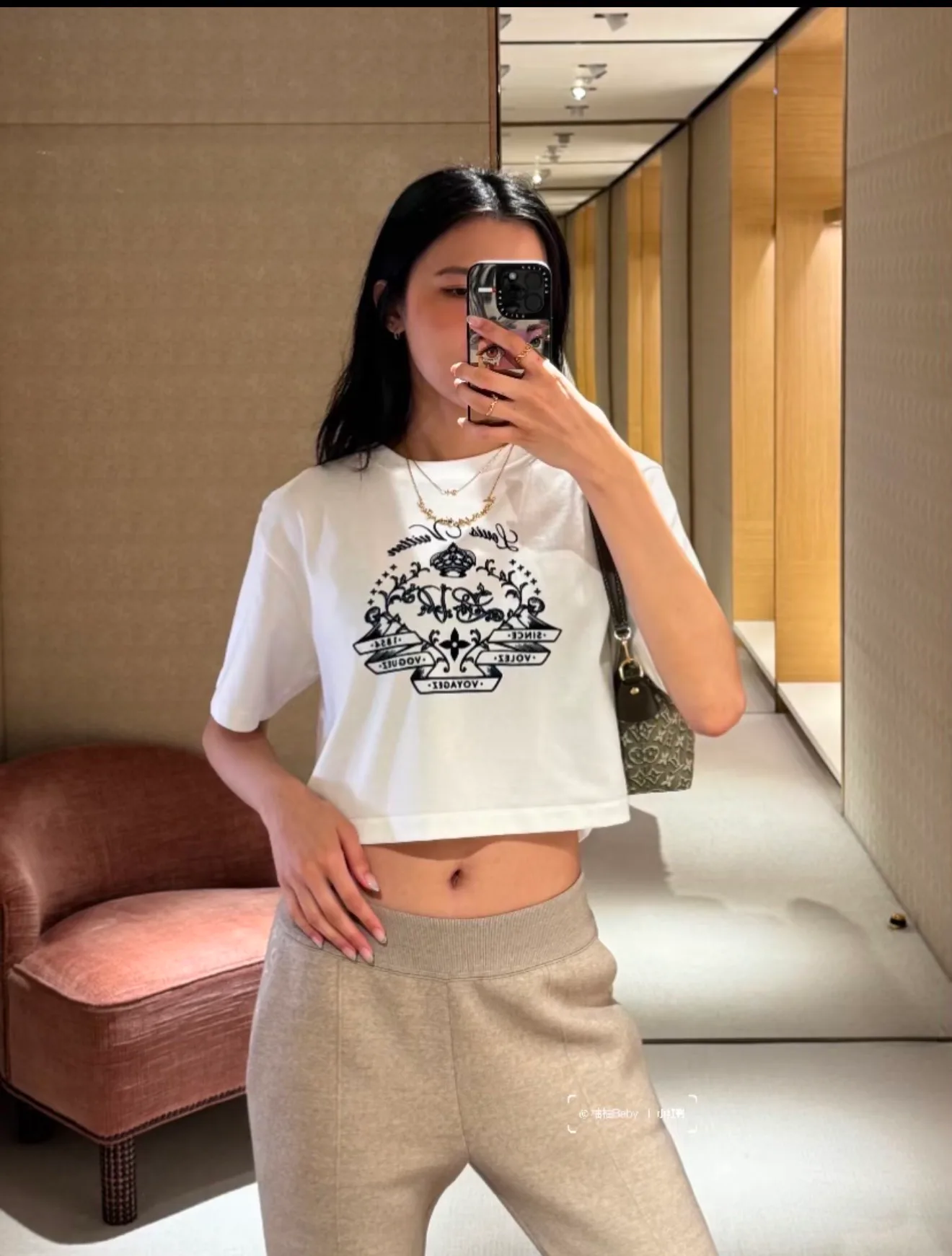 Women's T-Shirts LOUIS VUITTON 18402383