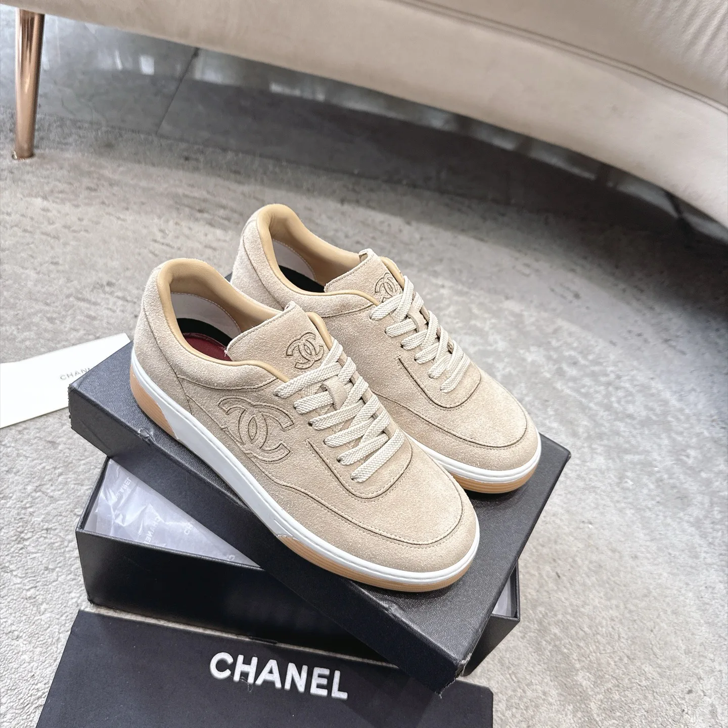 Women's Sneakers CHANEL 17933404