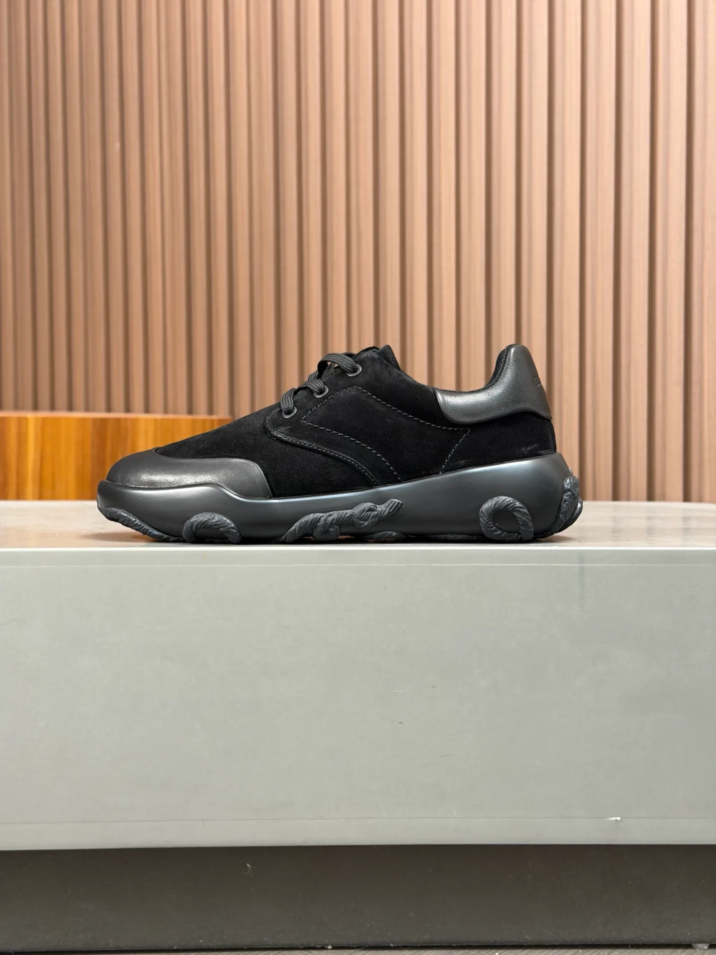 Men's Sneakers HERMES 18116646