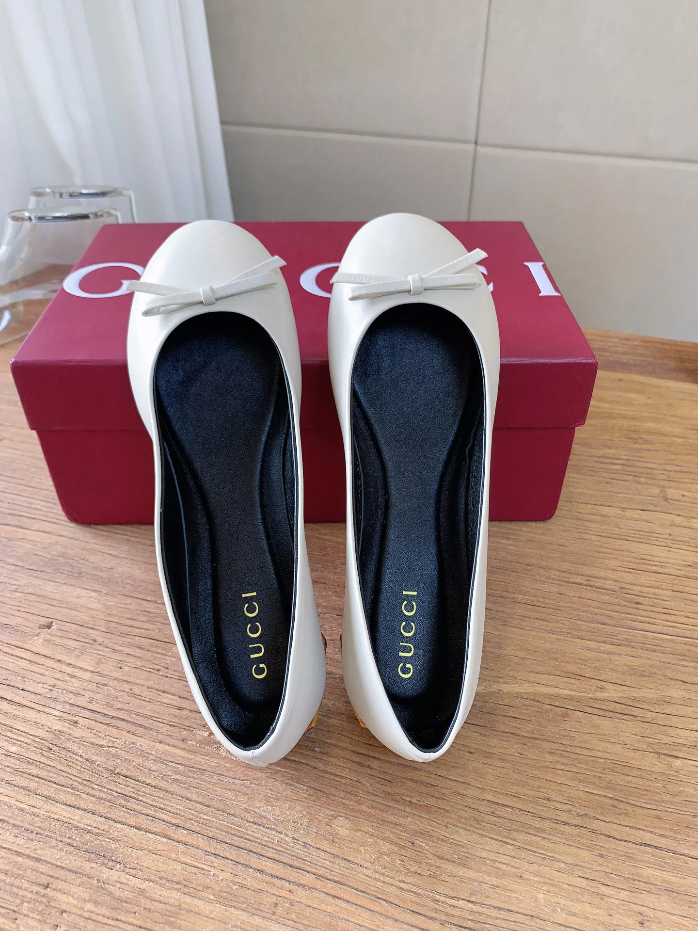 Women's Ballet Flats GUCCI 18159966