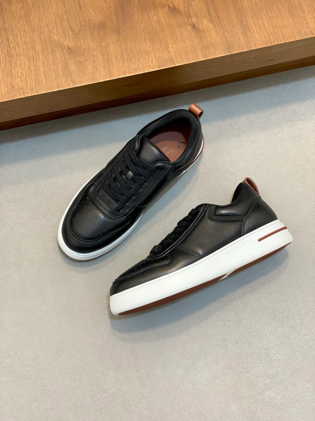Men's Sneakers LORO PIANA 18079043
