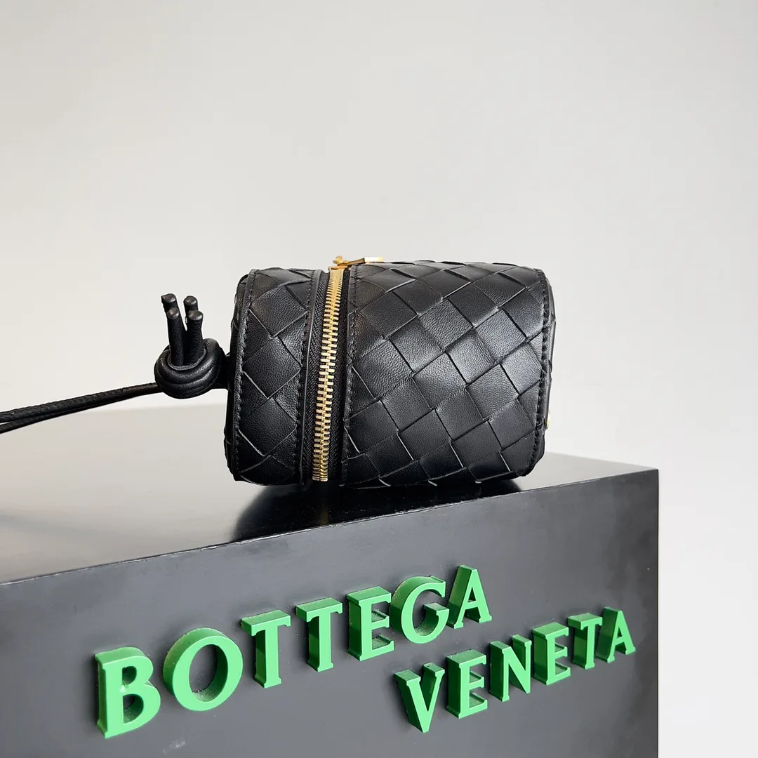Women's Shoulder Bags BOTTEGA VENETA 17825281