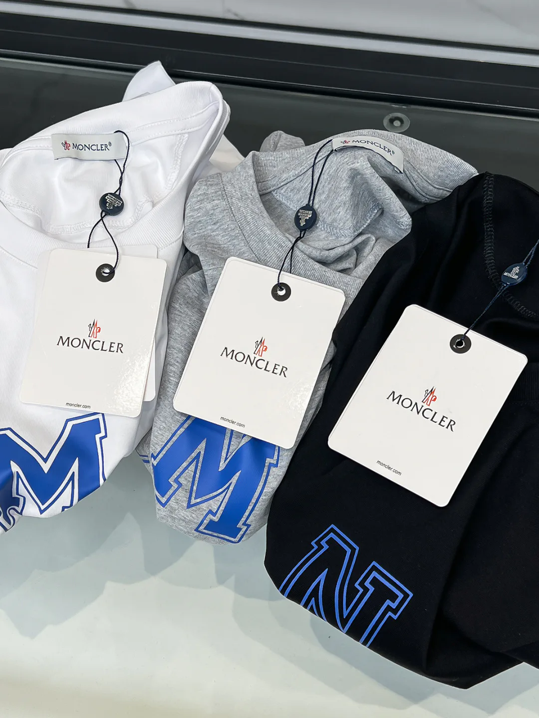 Men's T-Shirts MONCLER 18499469