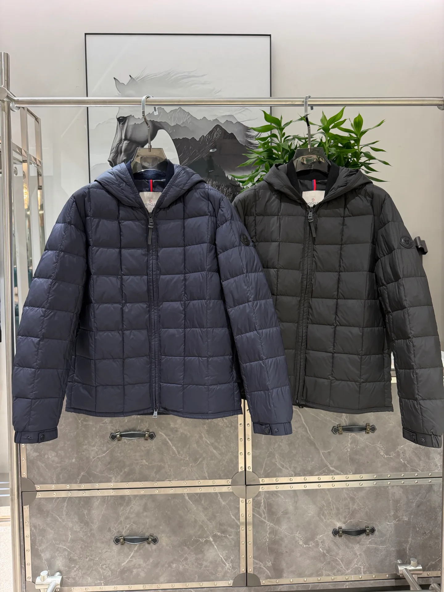 Men's Jackets And Down Jackets MONCLER 17952284