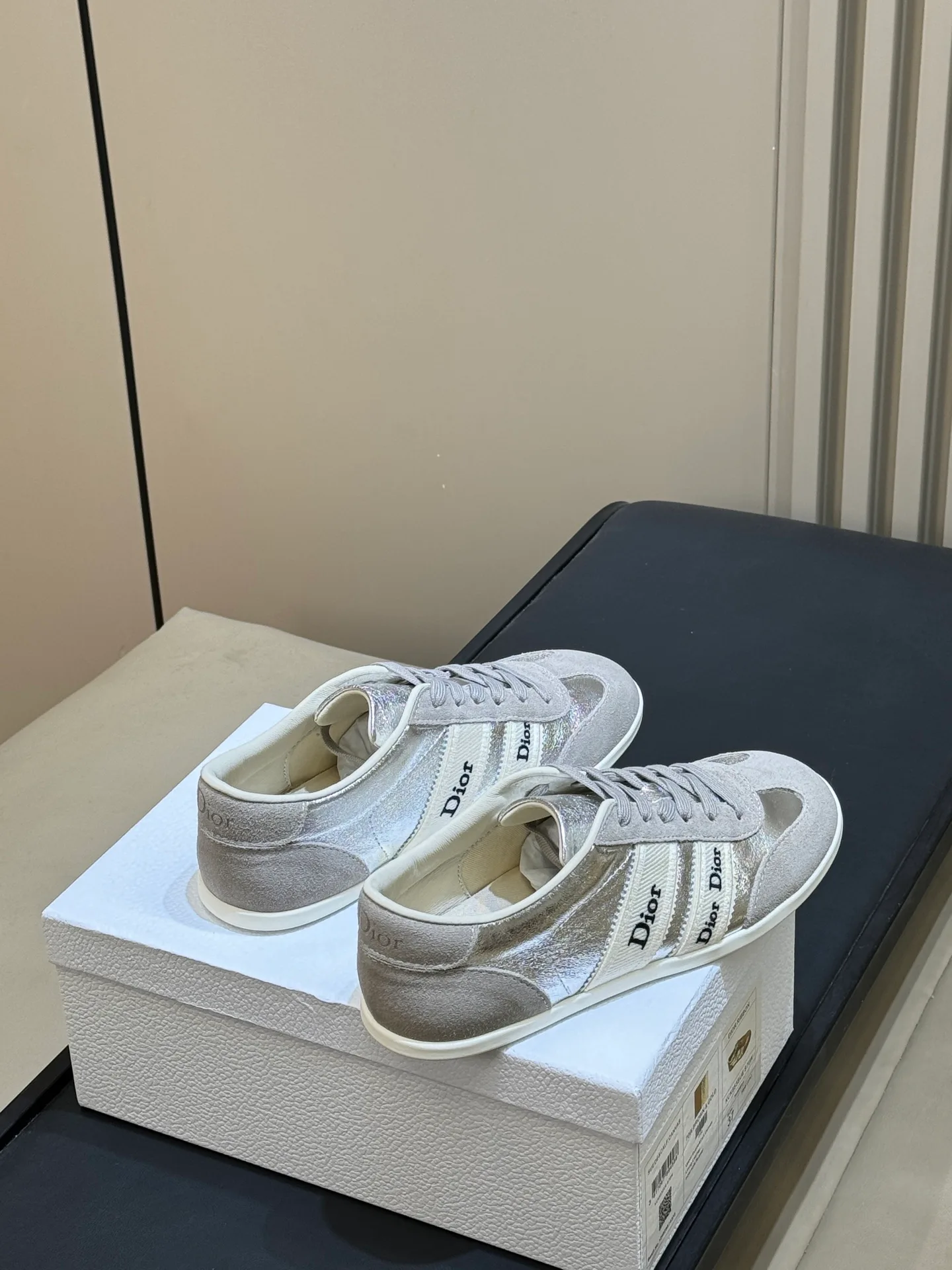 Women's Sneakers CHRISTIAN DIOR 18073067