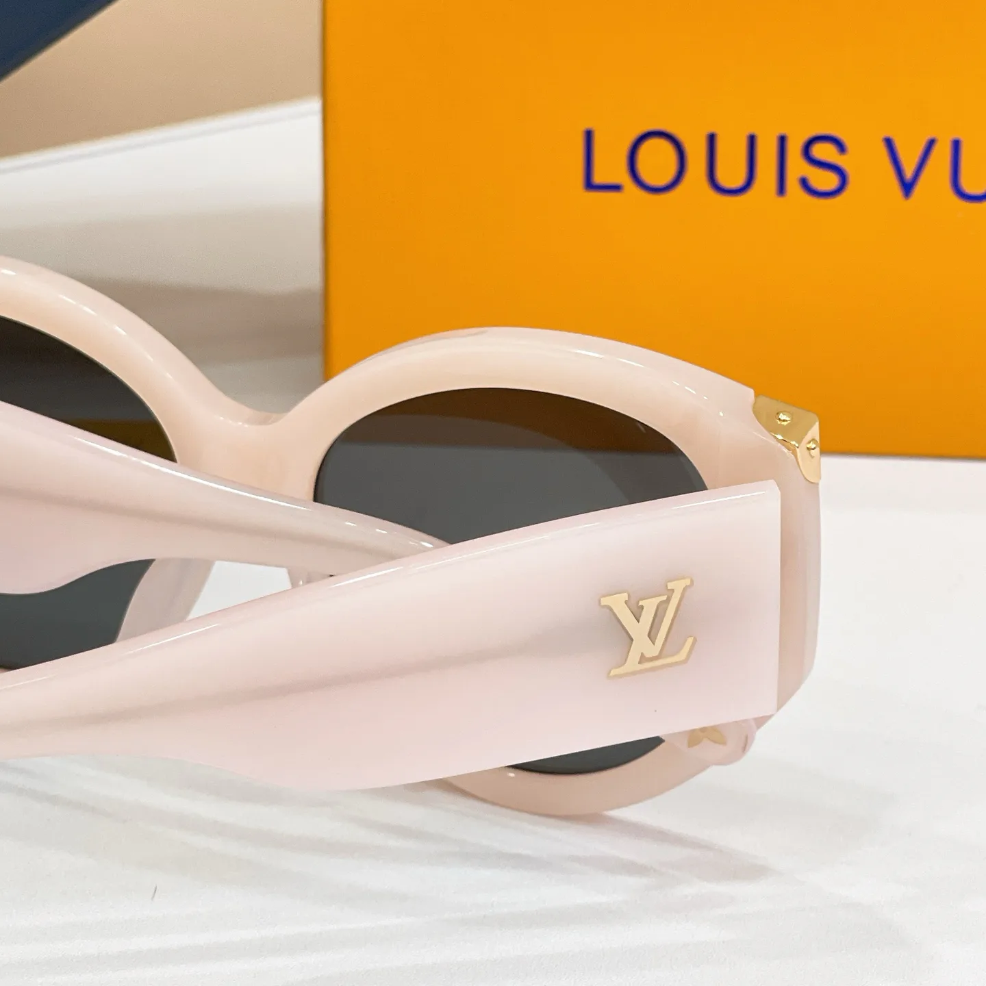Glasses LOUIS VUITTON 17495881