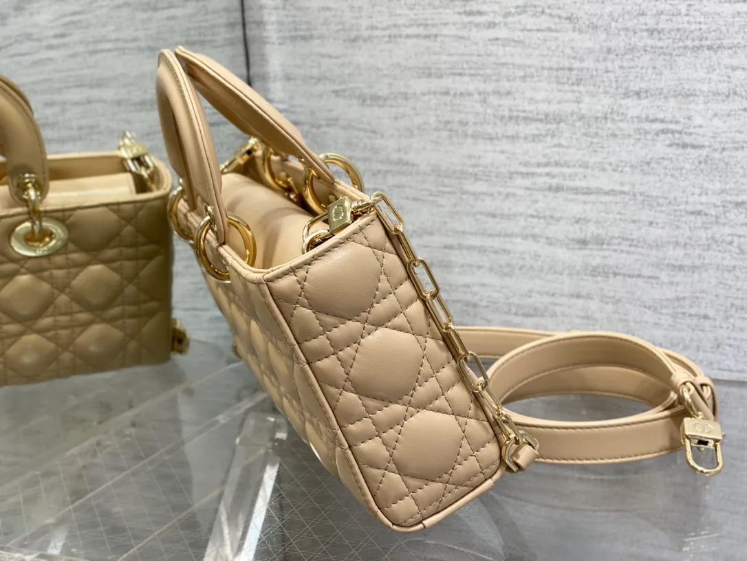 Women's Classic Handbags CHRISTIAN DIOR 17770382