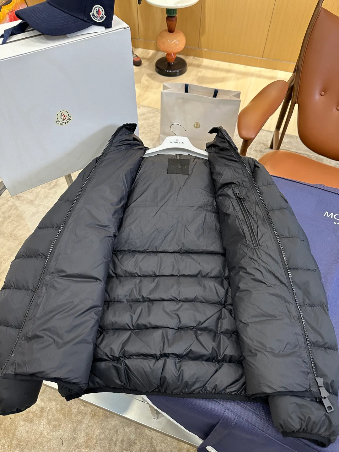 Men's Jackets And Down Jackets MONCLER 18461303