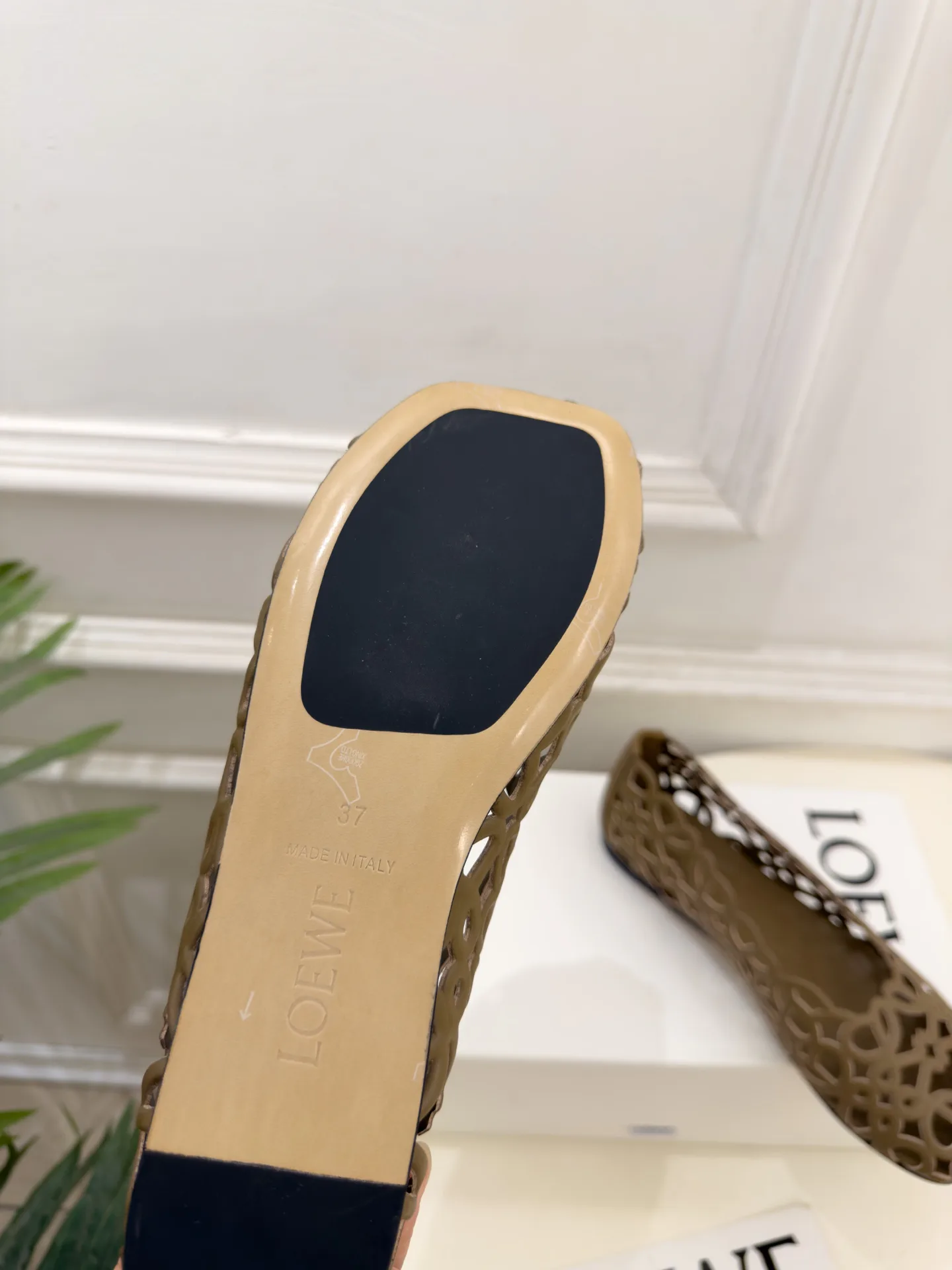 Women's Ballet Flats LOEWE 18198364