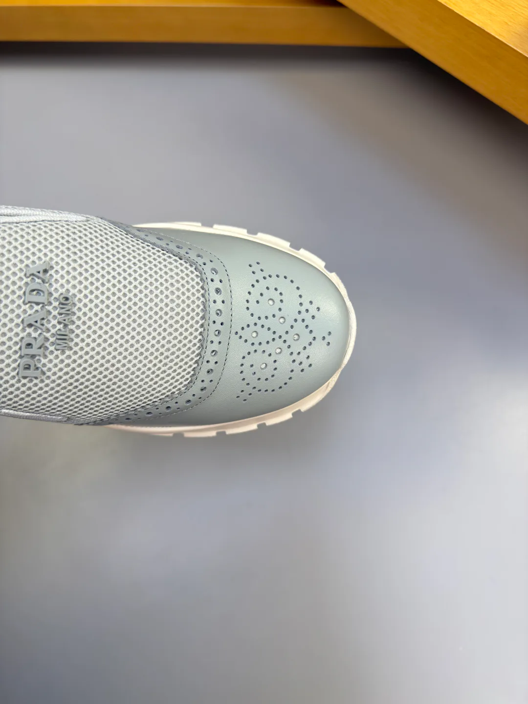 Men's Sneakers PRADA 17368533