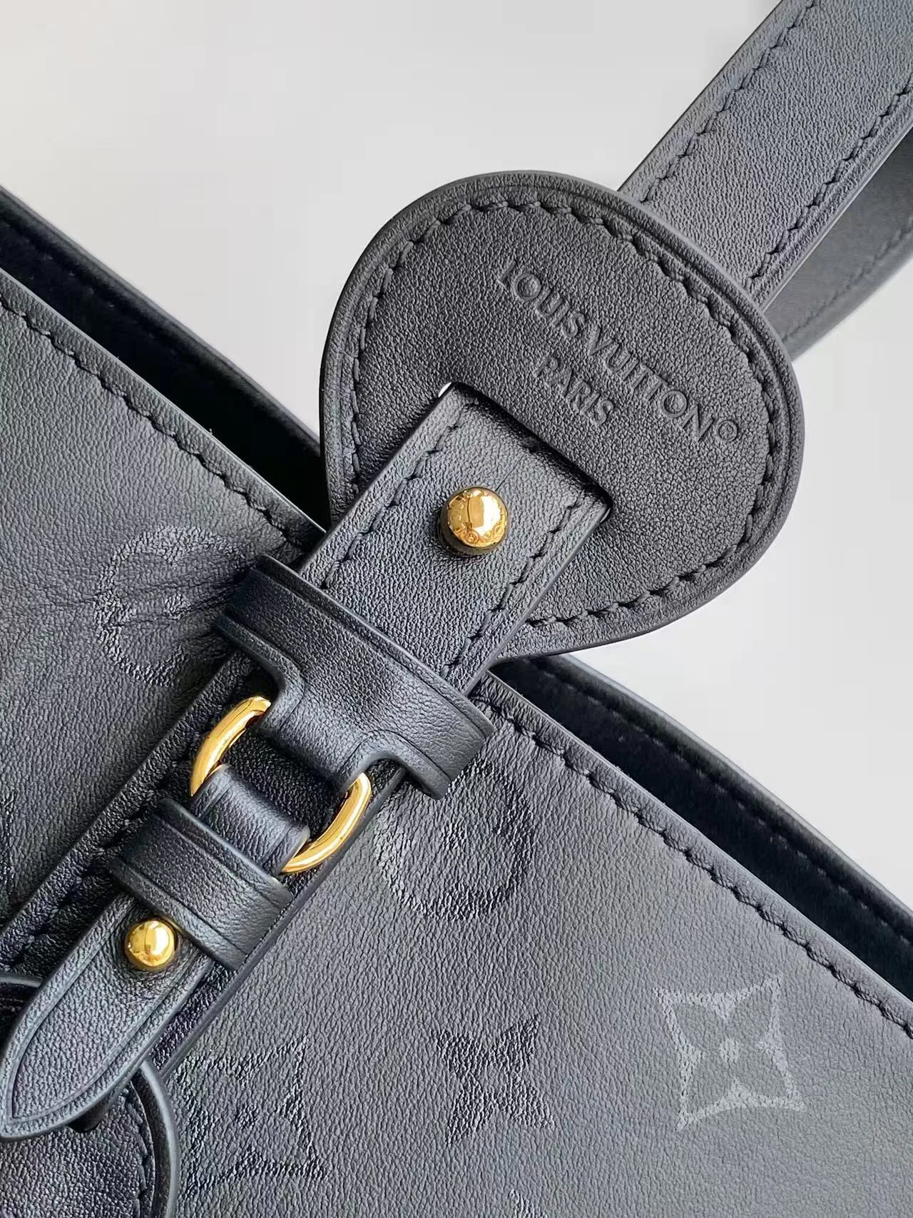 Women's Classic Handbags LOUIS VUITTON 17949199