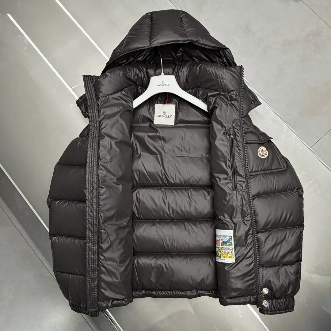 Men's Jackets And Down Jackets MONCLER 17391878