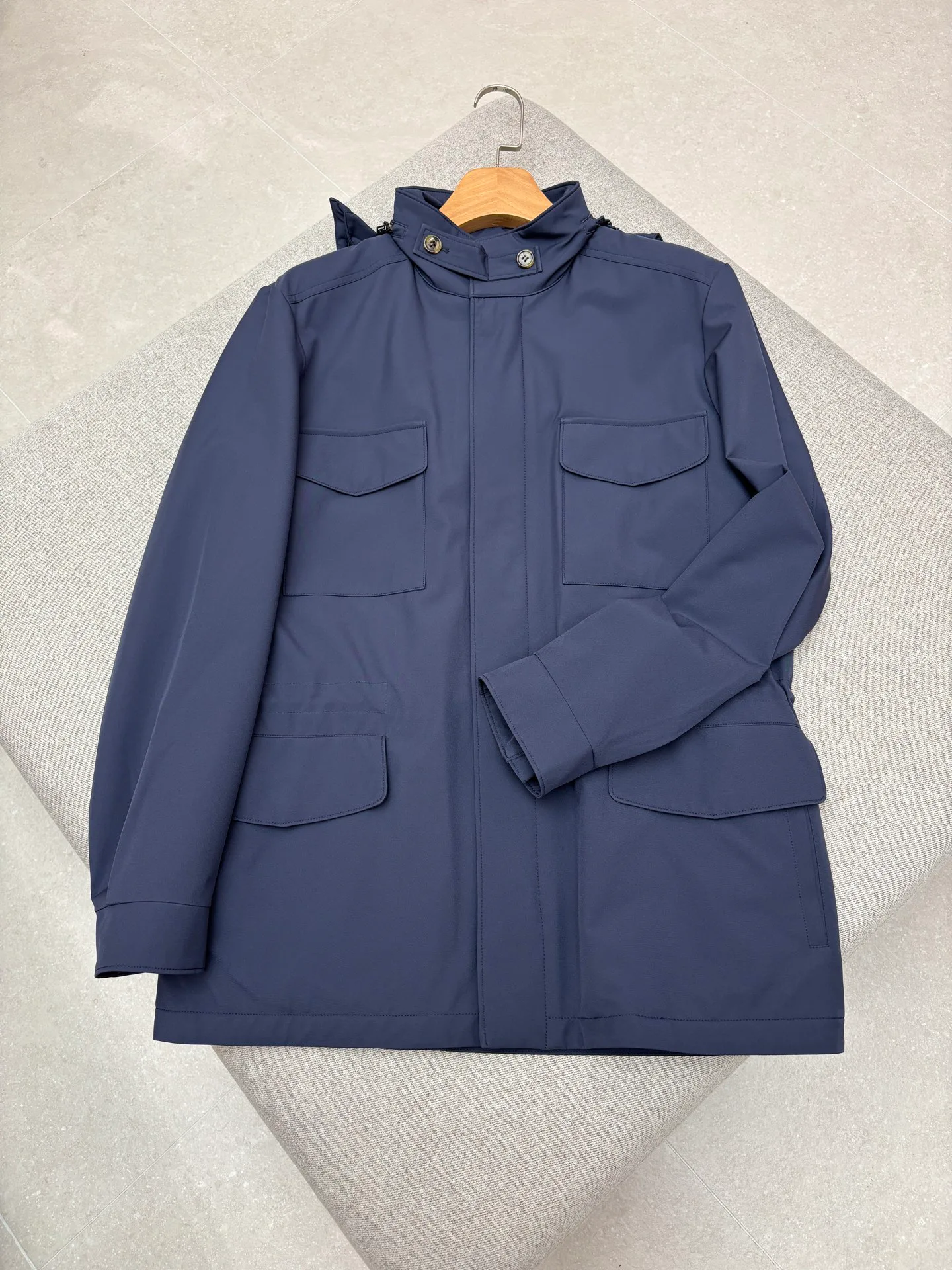 Men's Jackets And Down Jackets LORO PIANA 17641987
