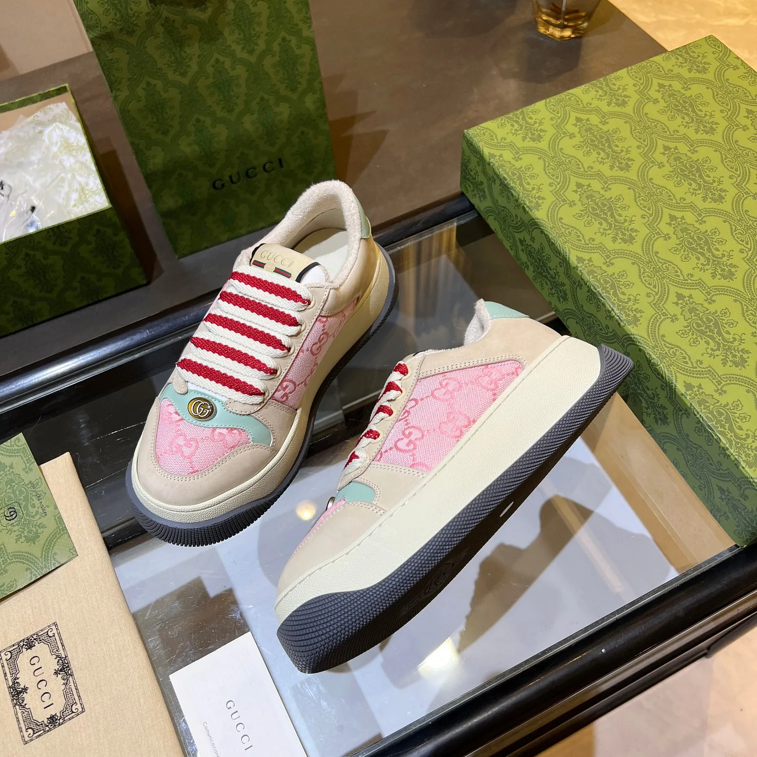 Women's Sneakers GUCCI 17955442